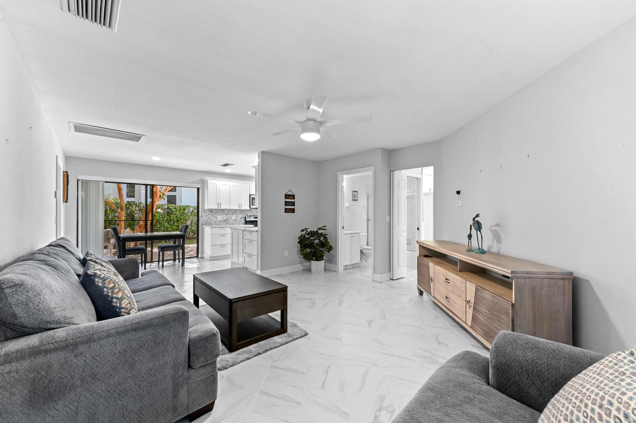 4940 Sherwood Forest Drive