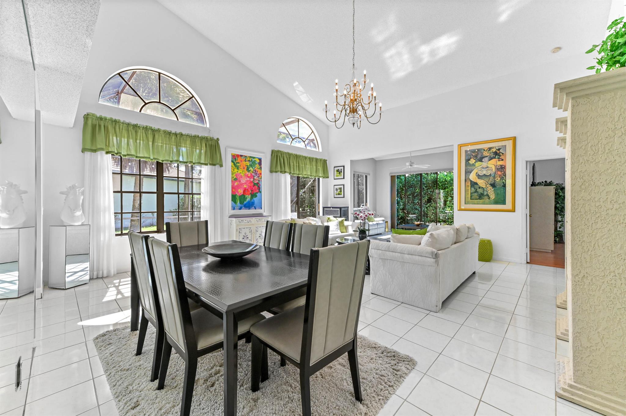 4940 Sherwood Forest Drive