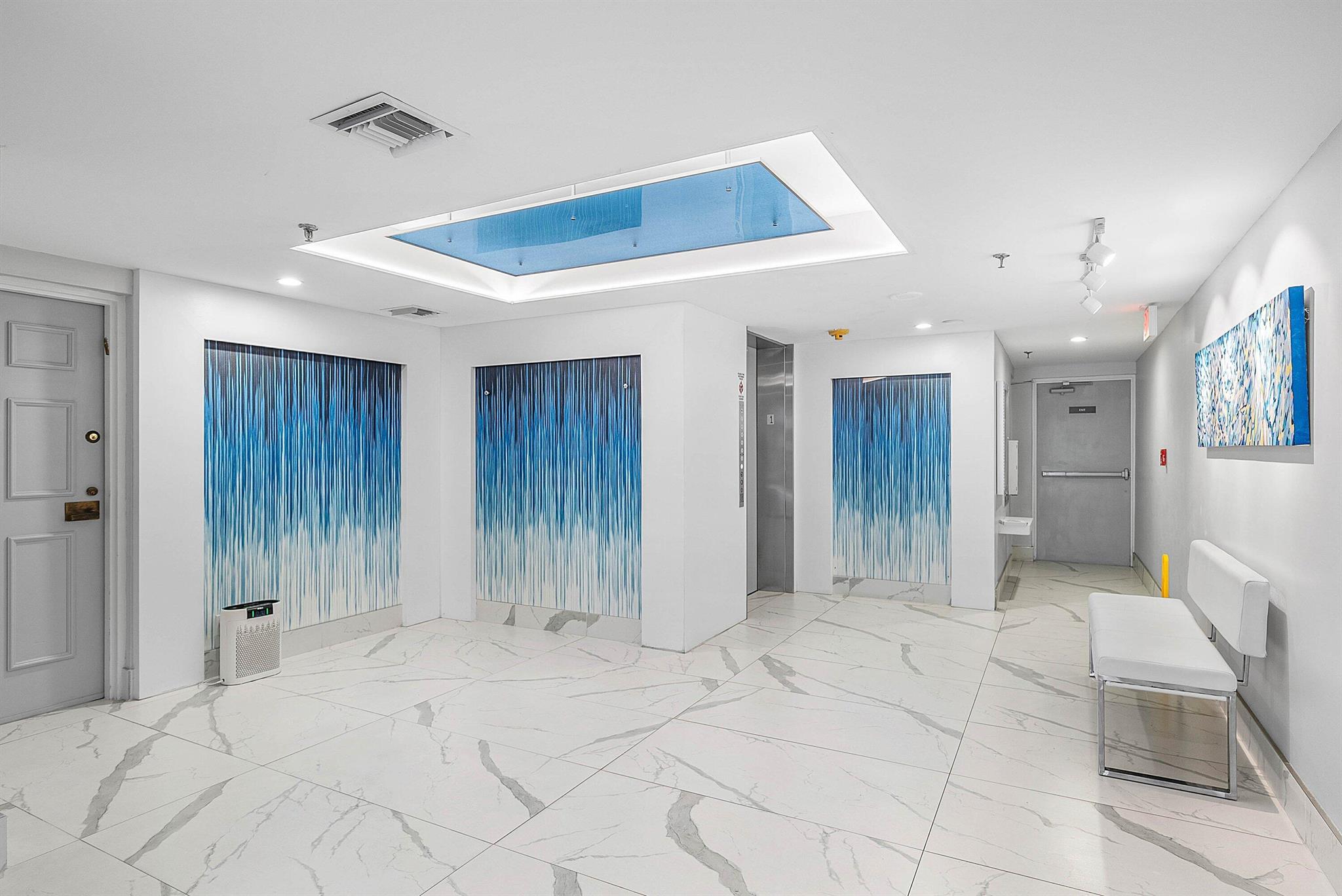 7580 Regency Lake Drive 402