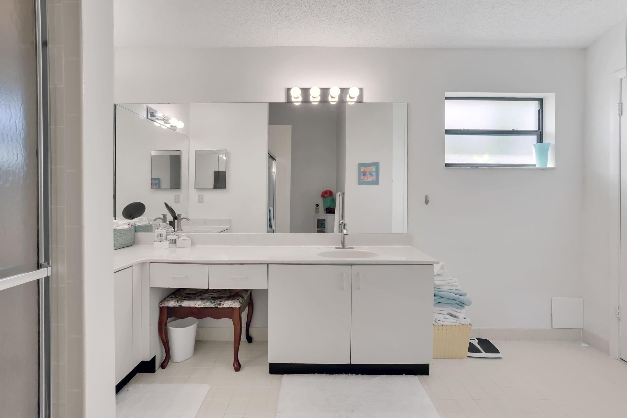 4785 Brighton Lakes Boulevard