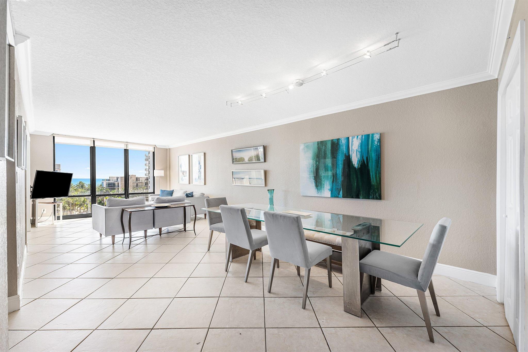 1600 S Ocean Drive 7h