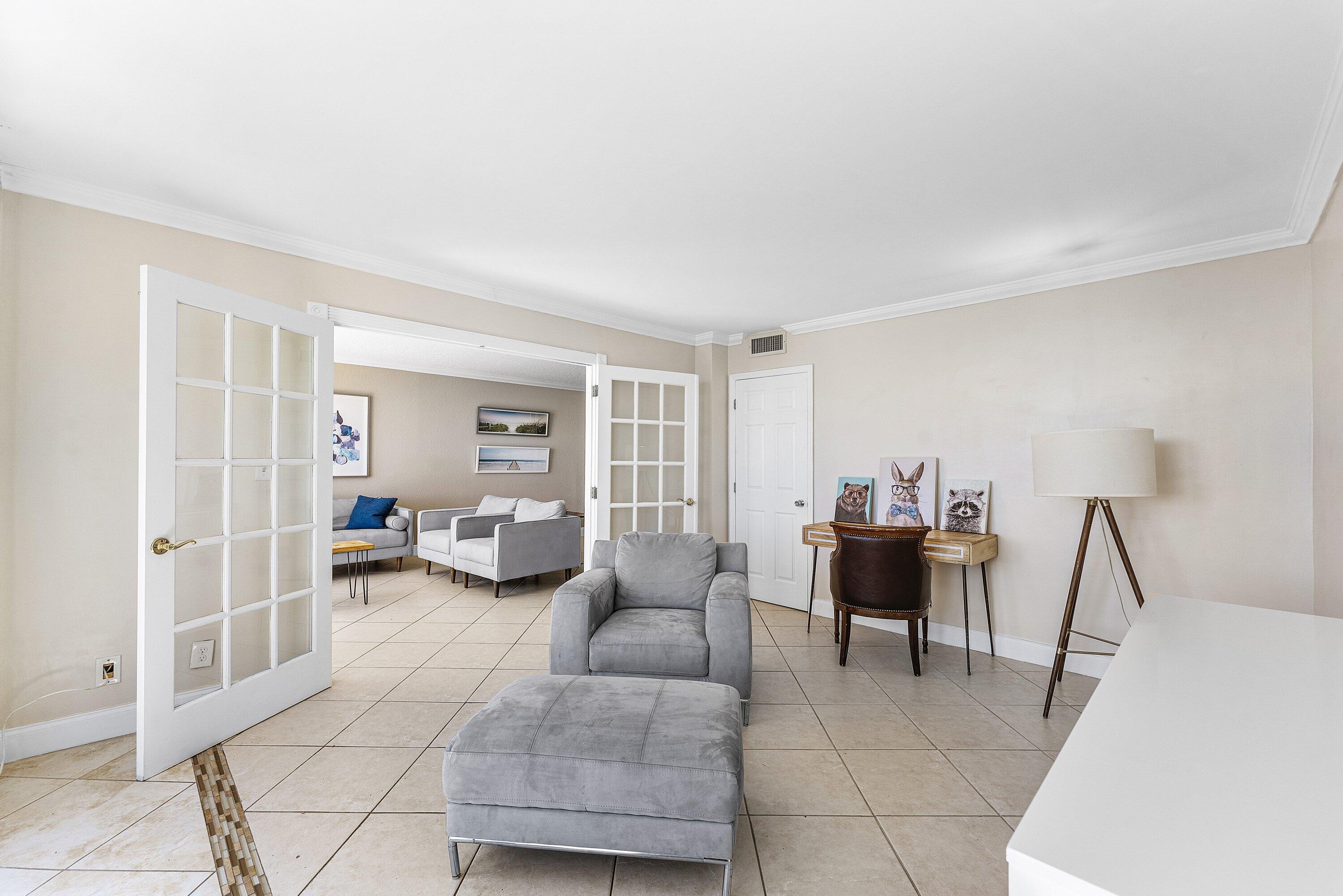 1600 S Ocean Drive 7h