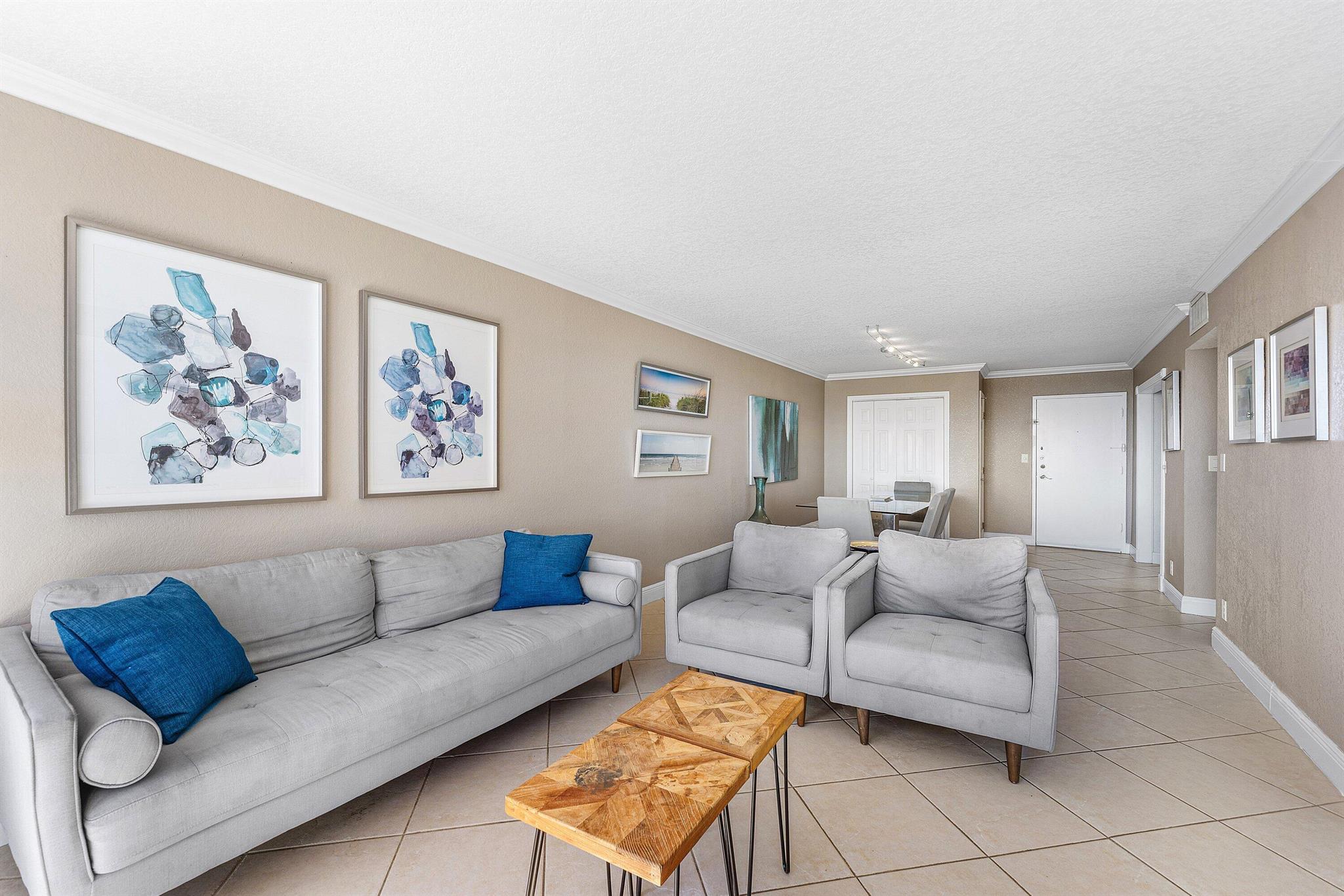 1600 S Ocean Drive 7h