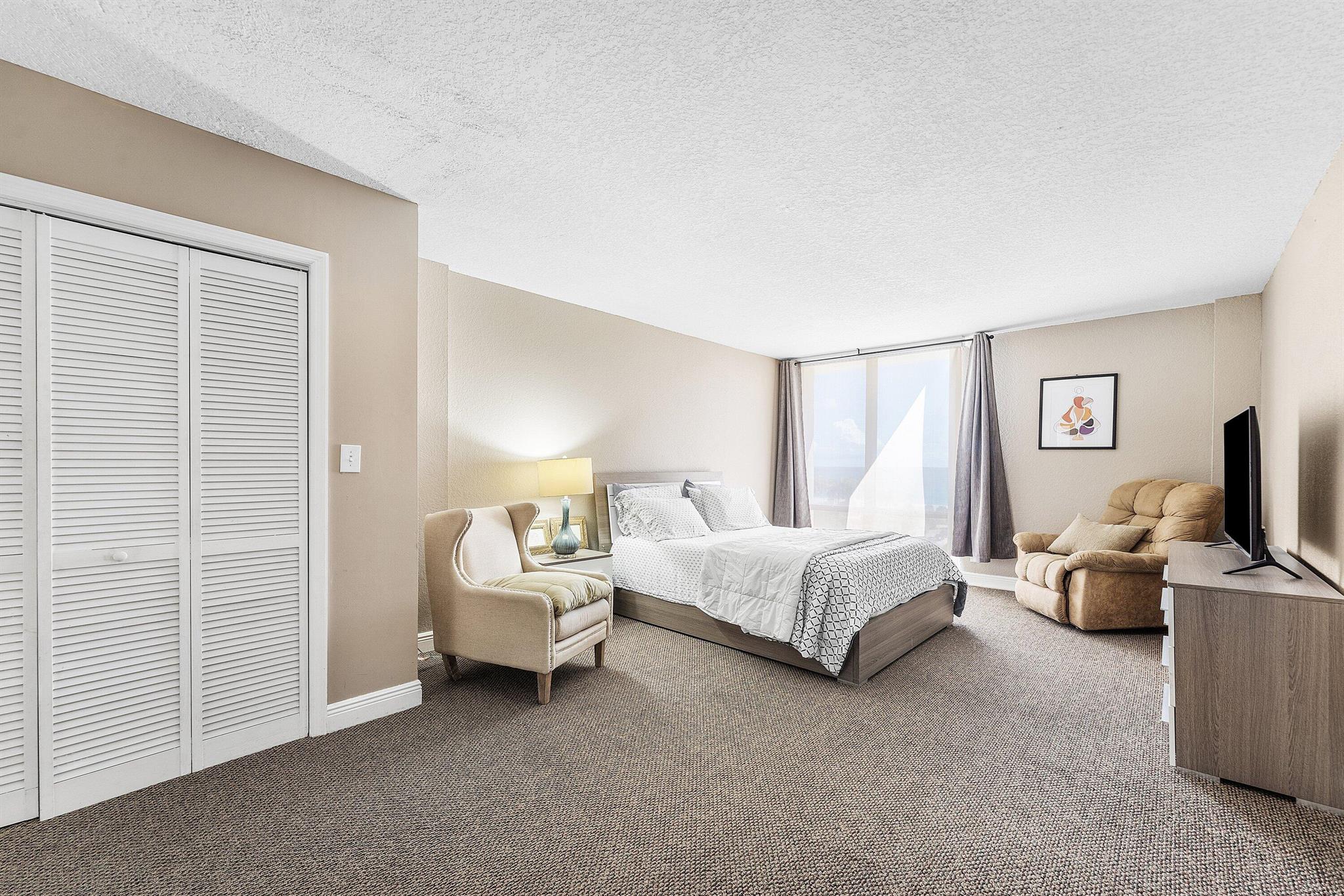 1600 S Ocean Drive 7h