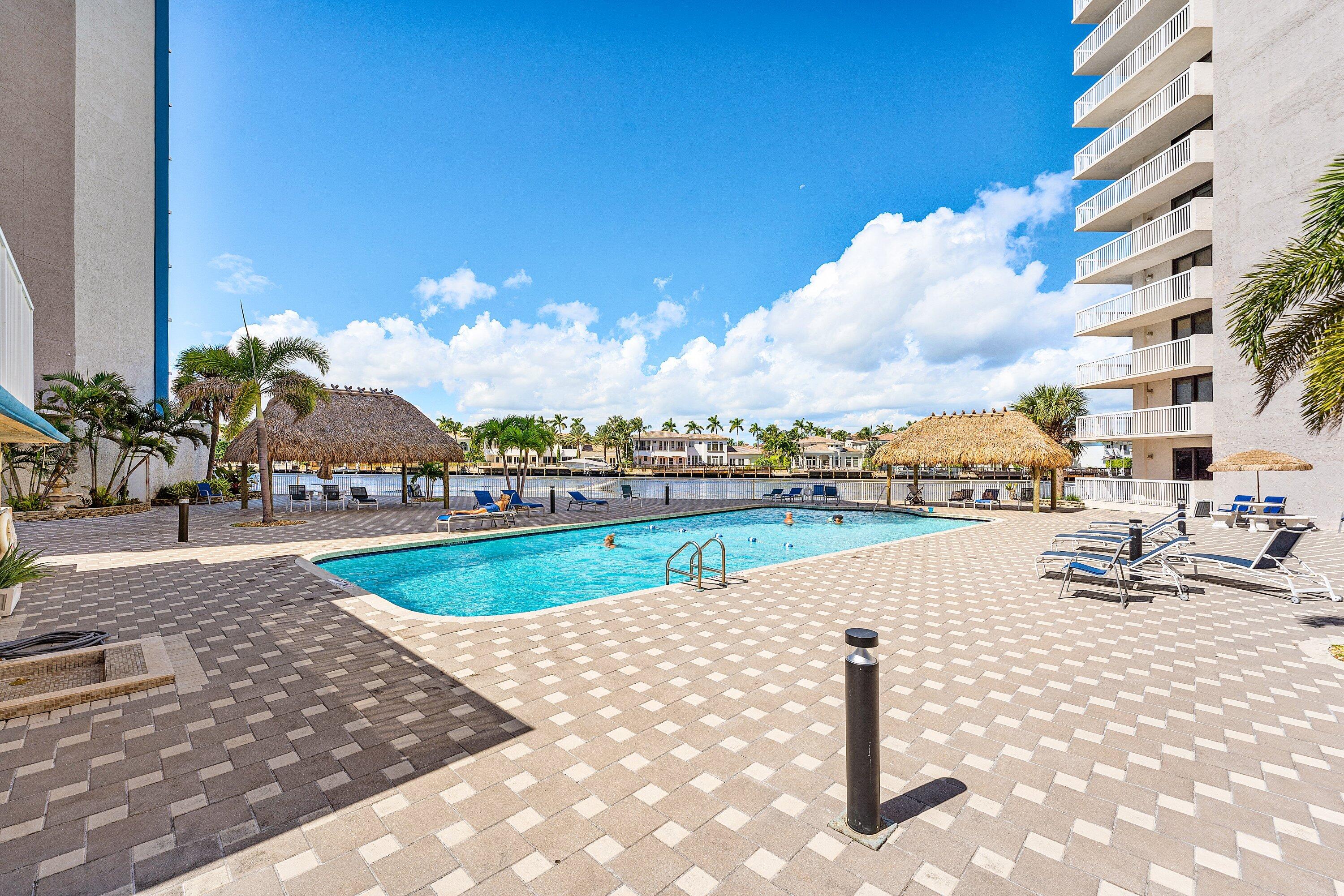 1600 S Ocean Drive 7h