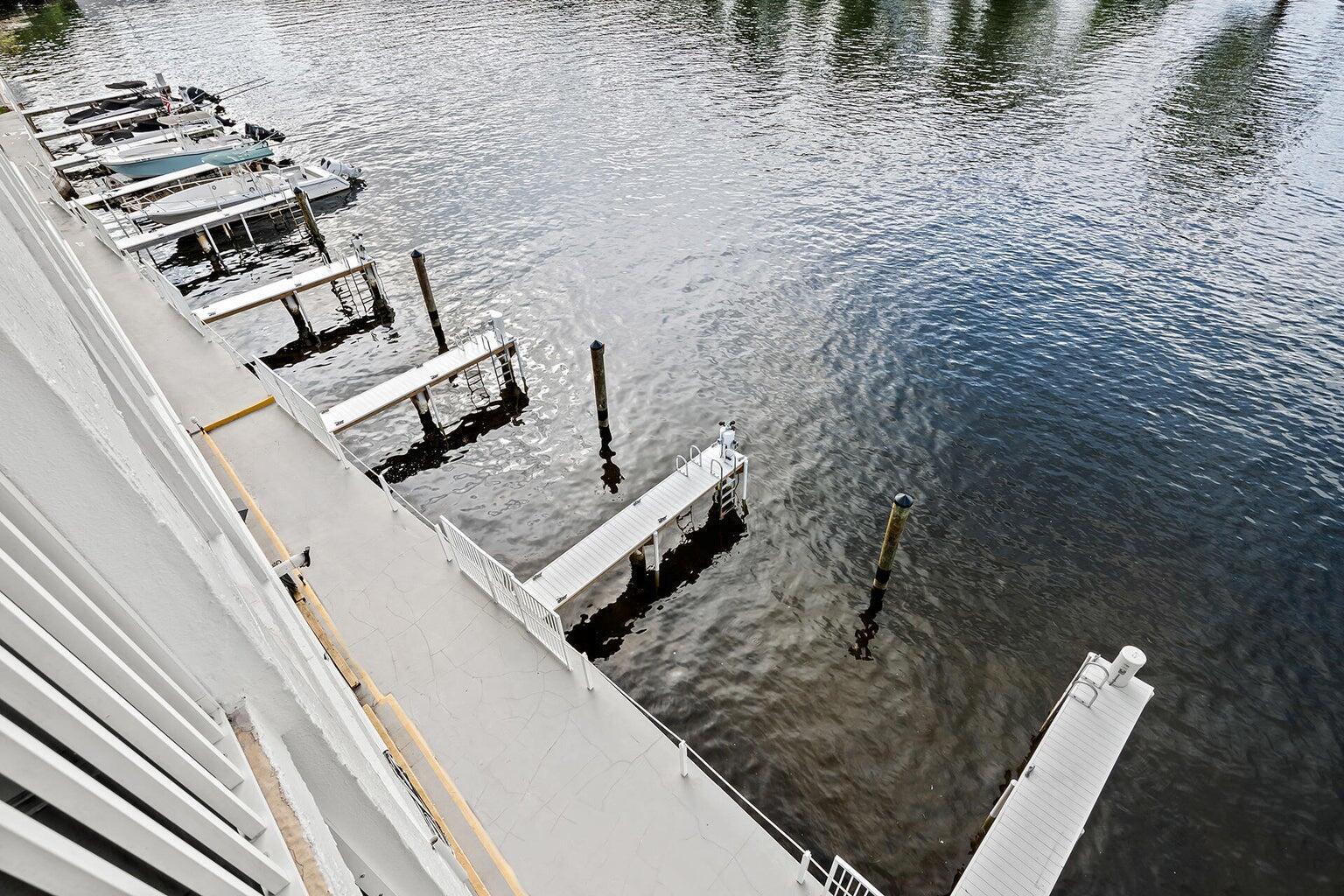 1505 N Riverside Drive 405