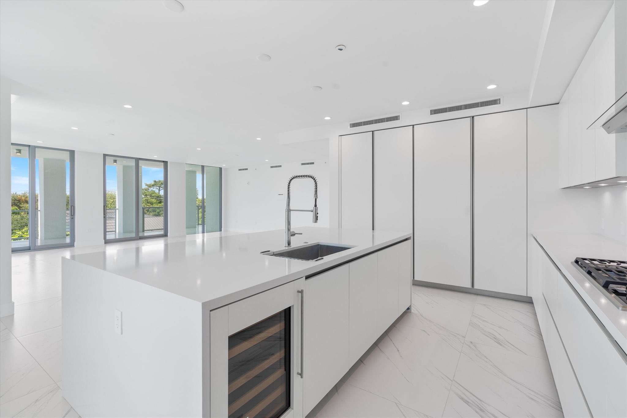 495 E Royal Palm Road 402