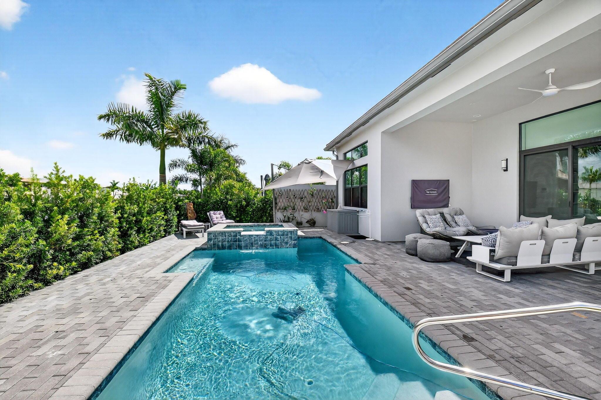 8331 Royal County Down Road