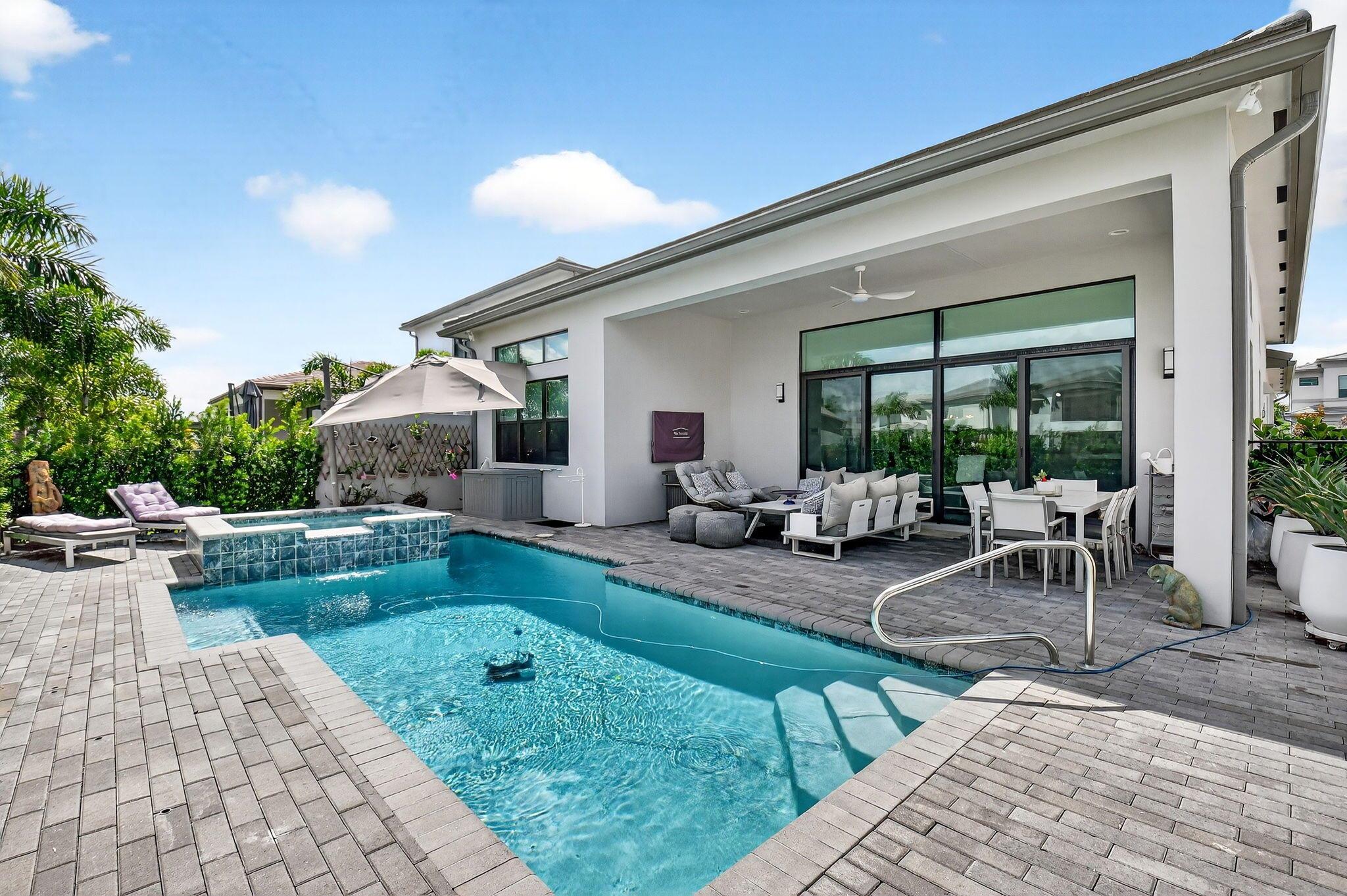 8331 Royal County Down Road