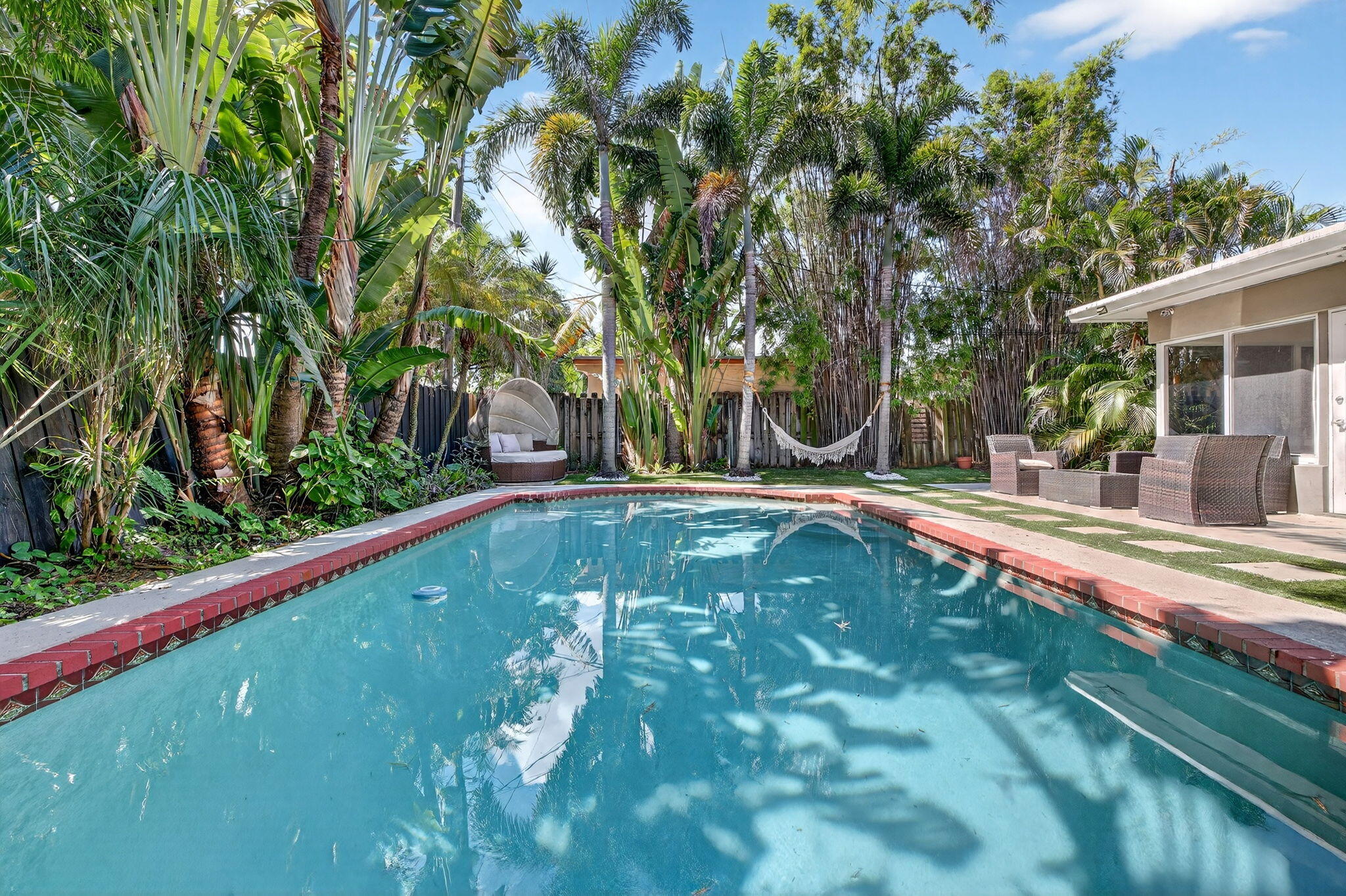 554 NW 45th Court