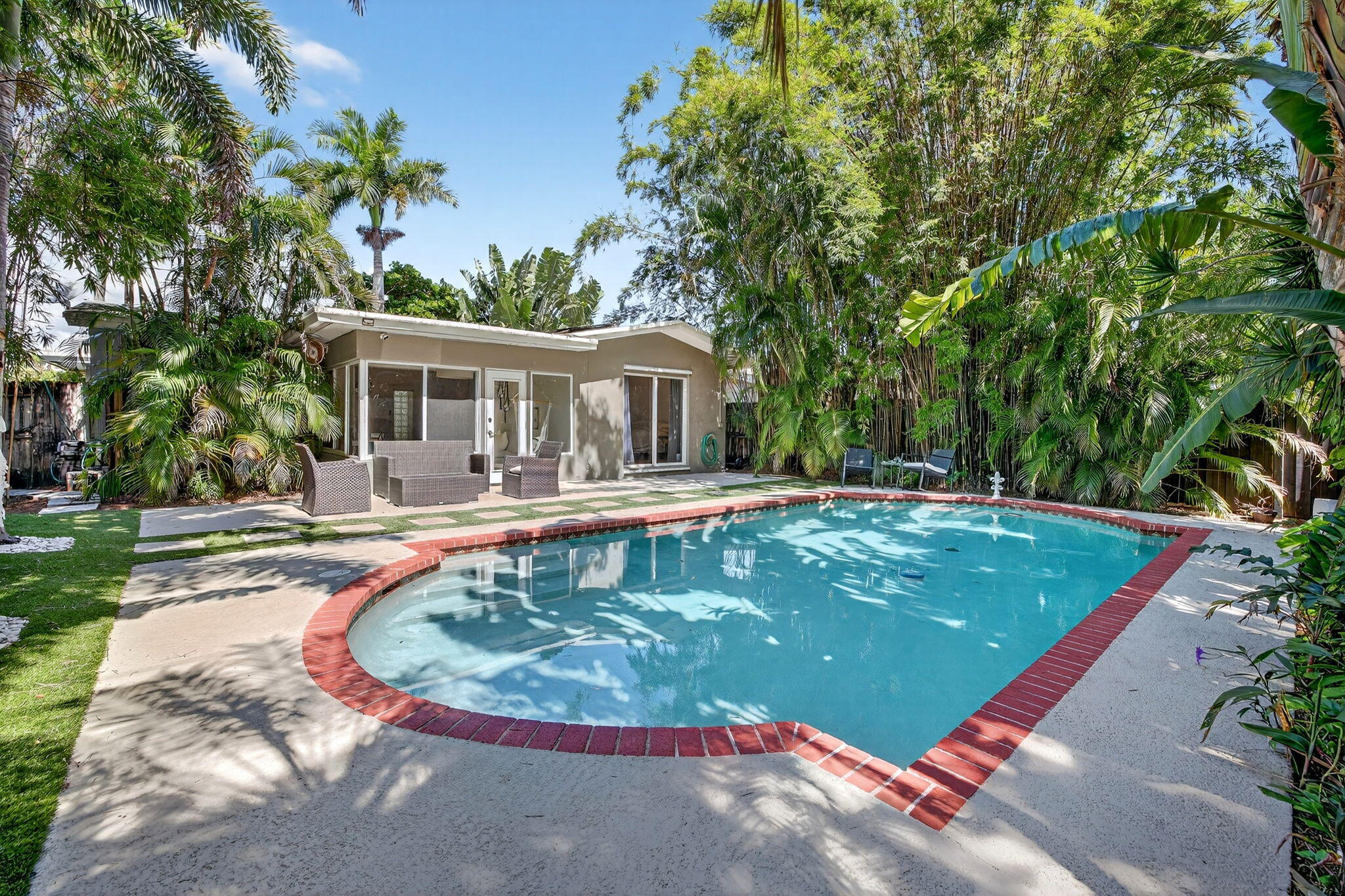 554 NW 45th Court