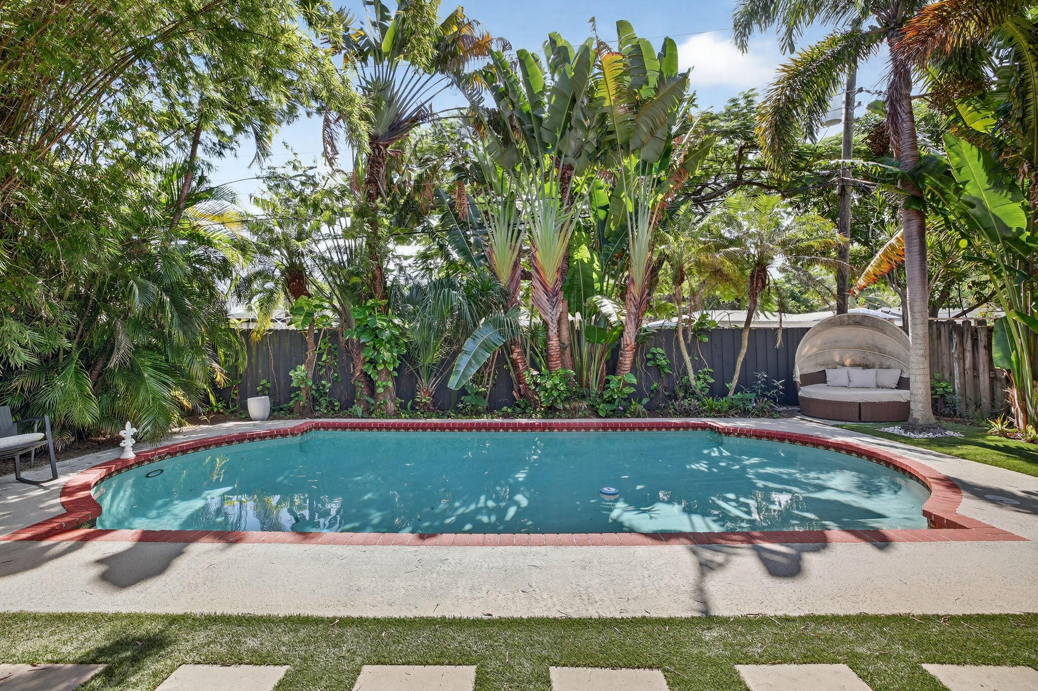 554 NW 45th Court