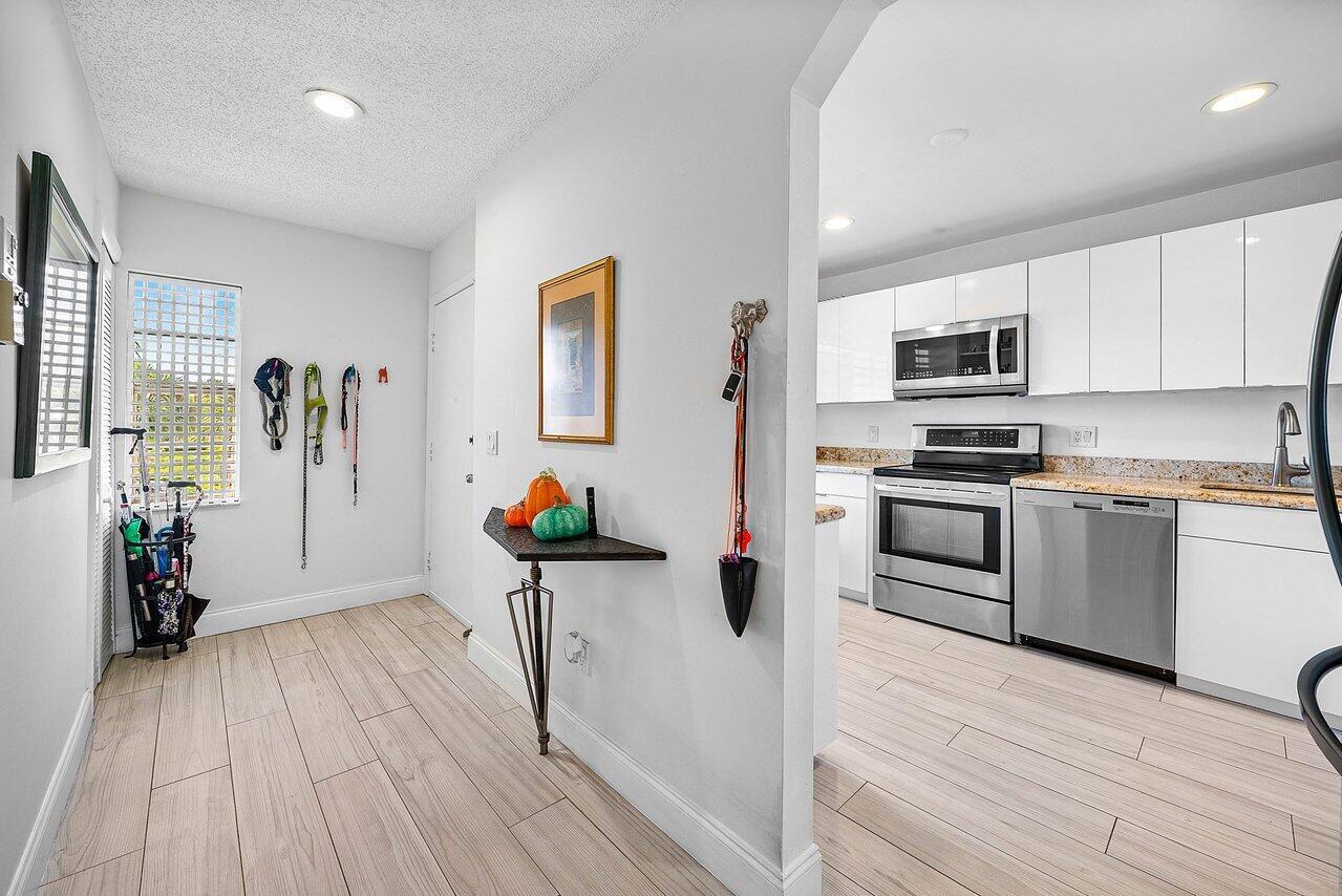 7920 Eastlake Drive 19-B