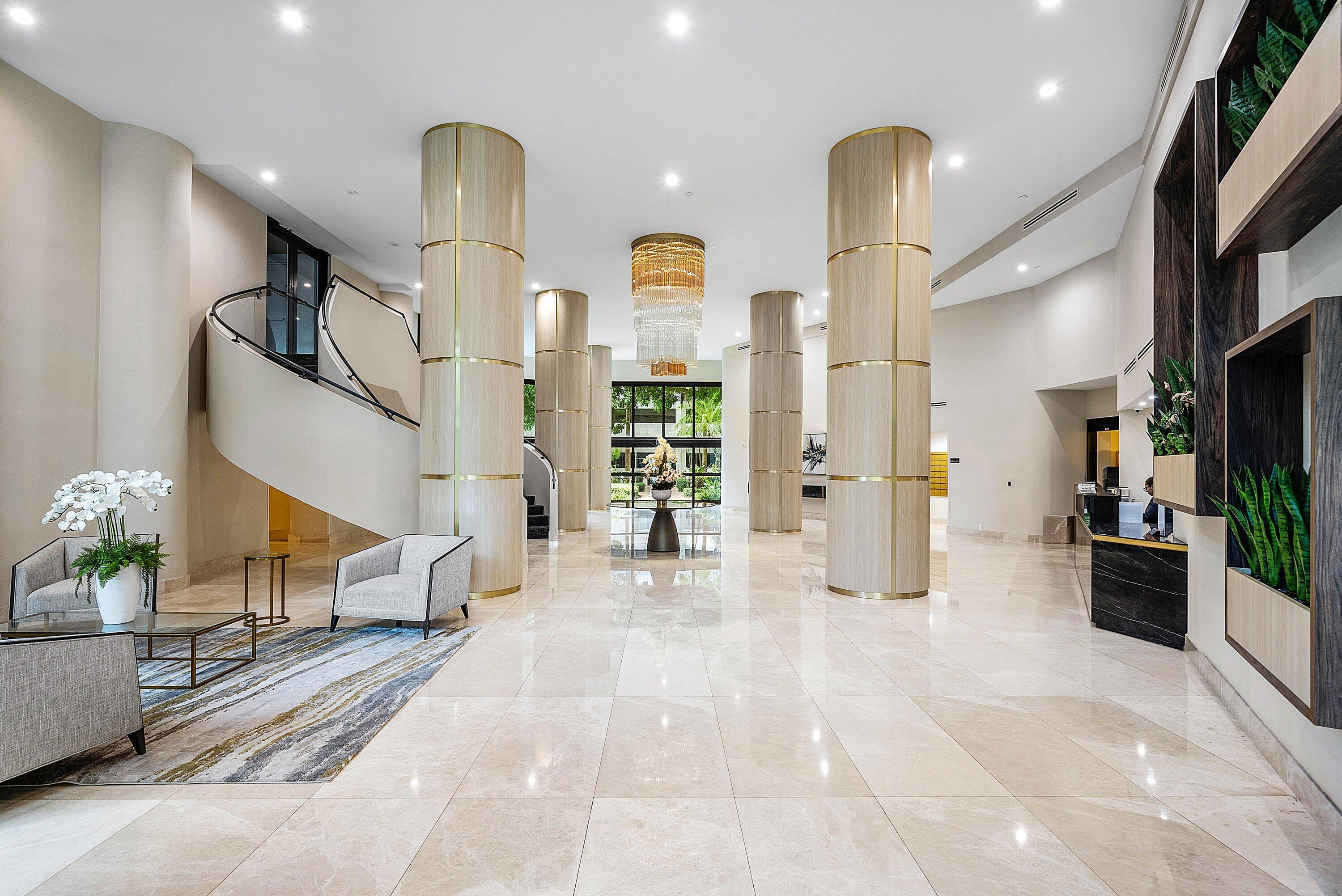 3500 Mystic Pointe Drive Ph4