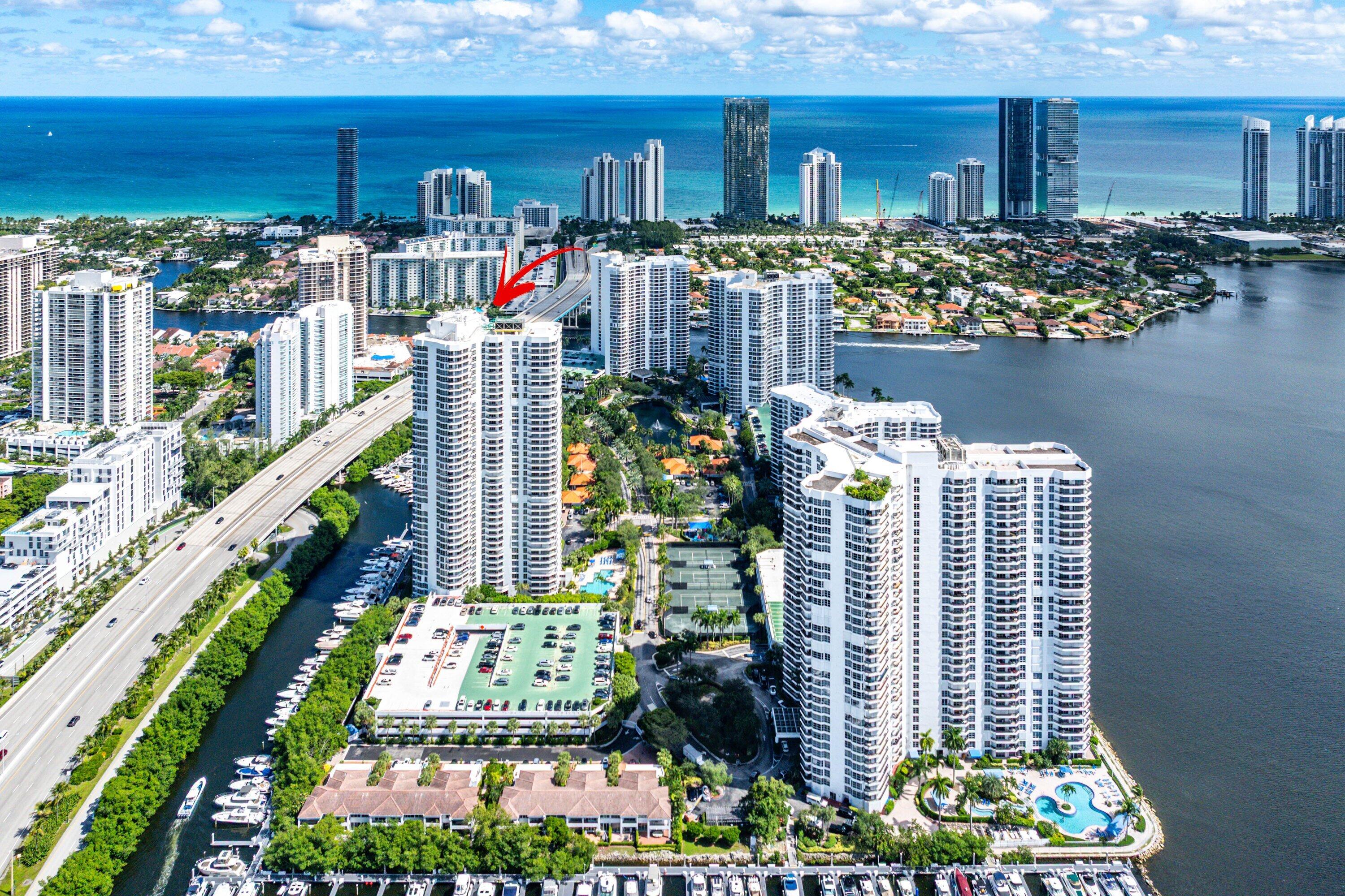 3500 Mystic Pointe Drive Ph4