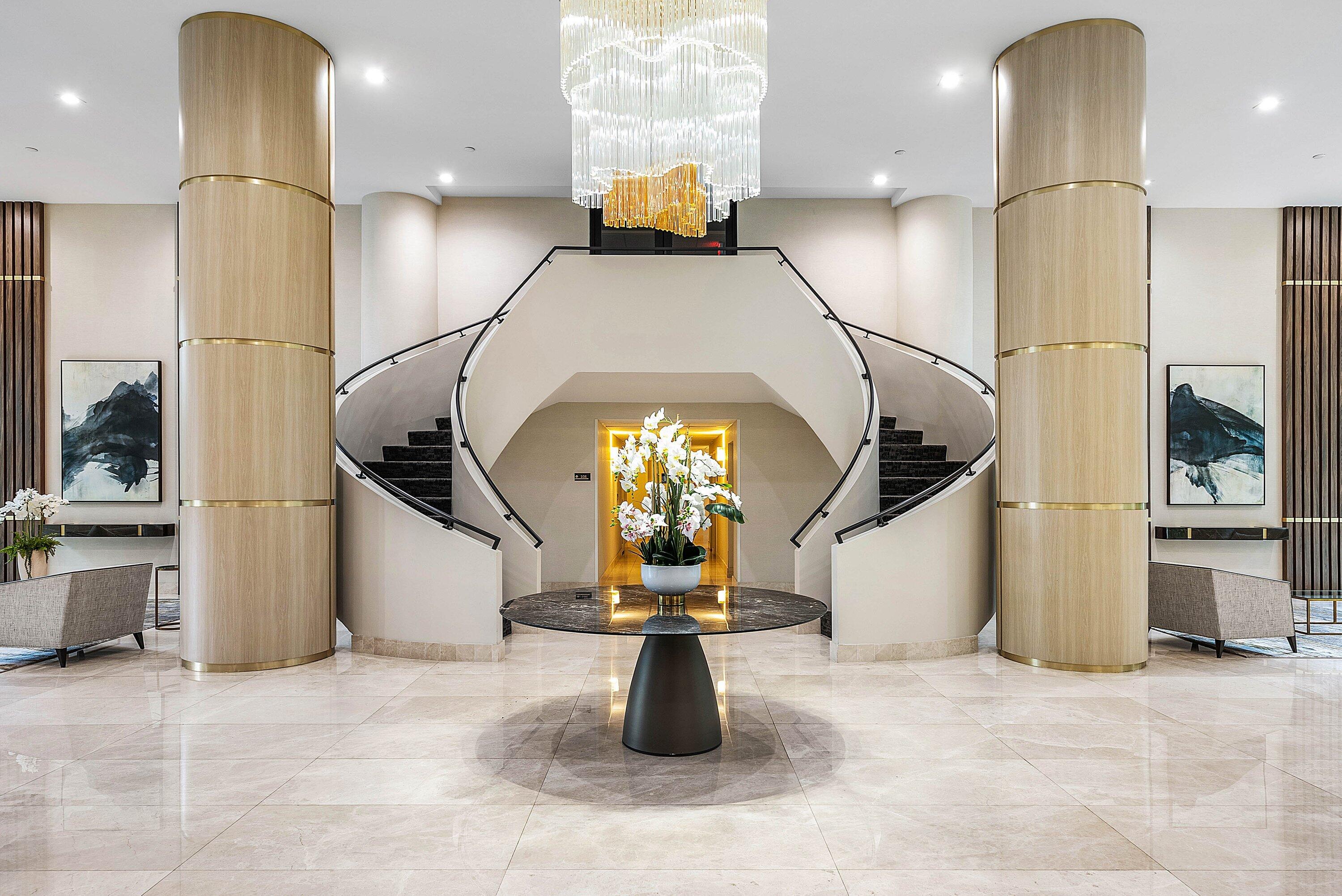 3500 Mystic Pointe Drive Ph4