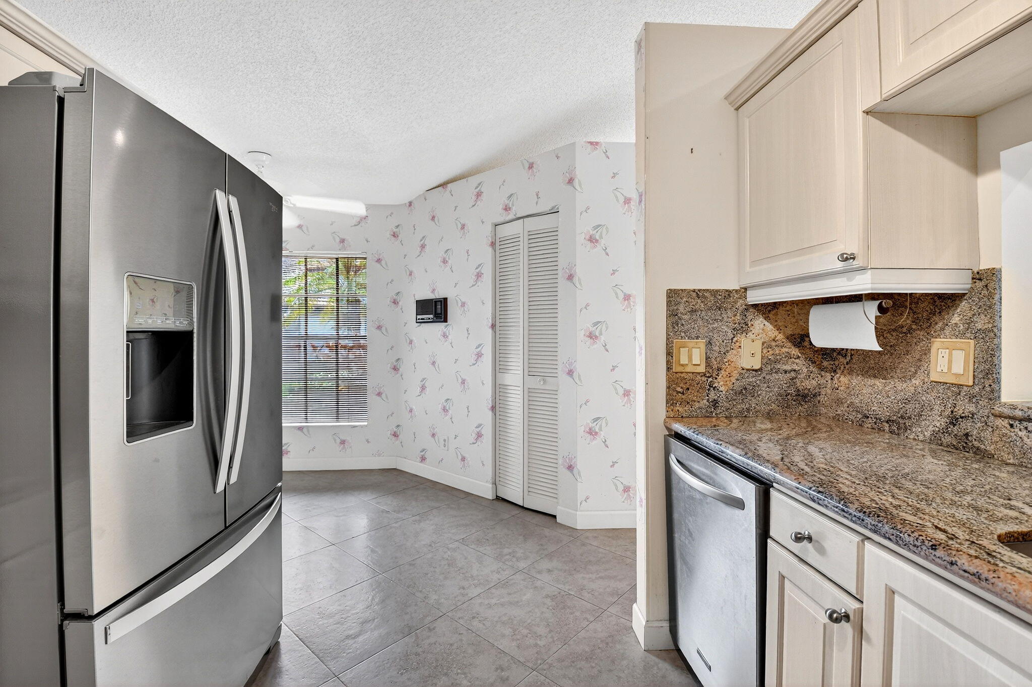 8225 Cassia Drive