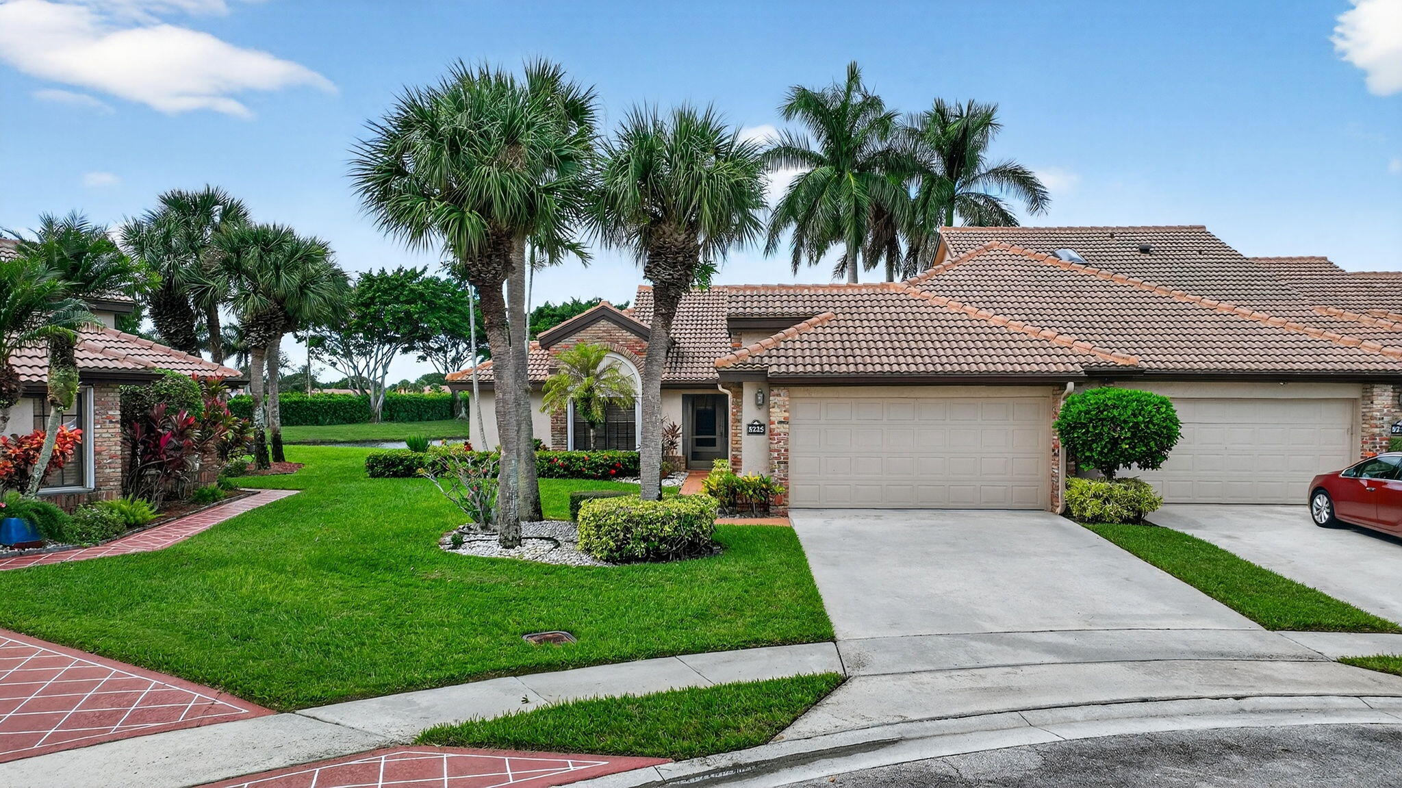 8225 Cassia Drive