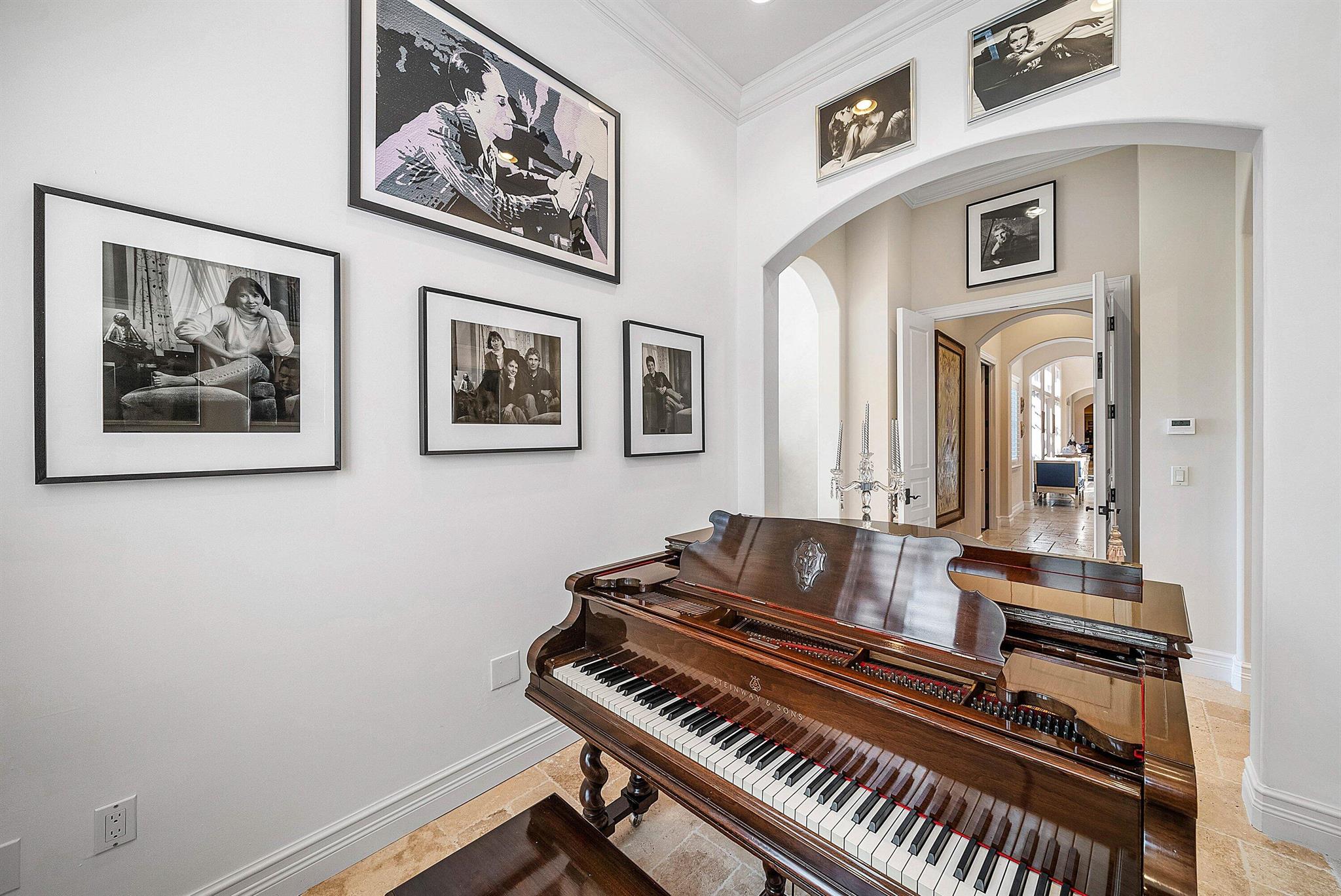 13381 Oakmeade