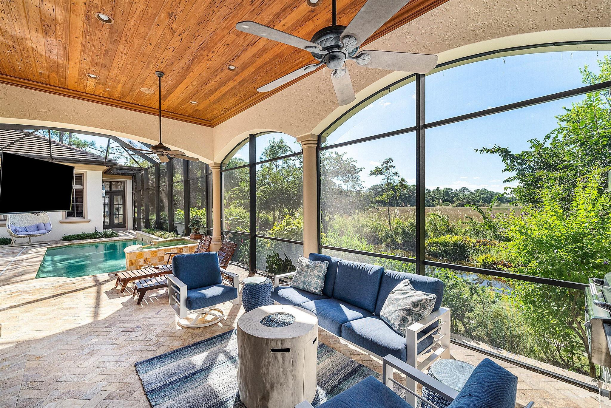 13381 Oakmeade