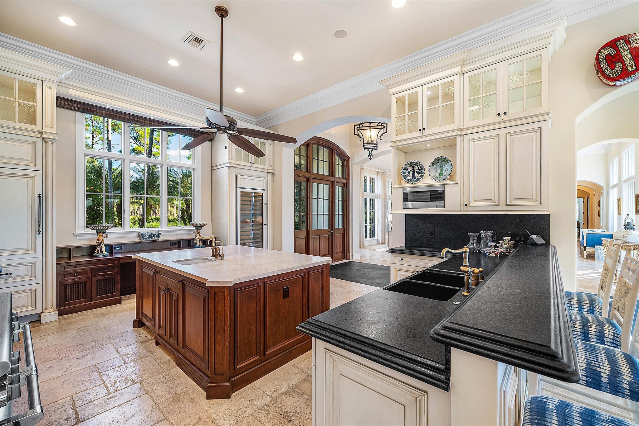 13381 Oakmeade