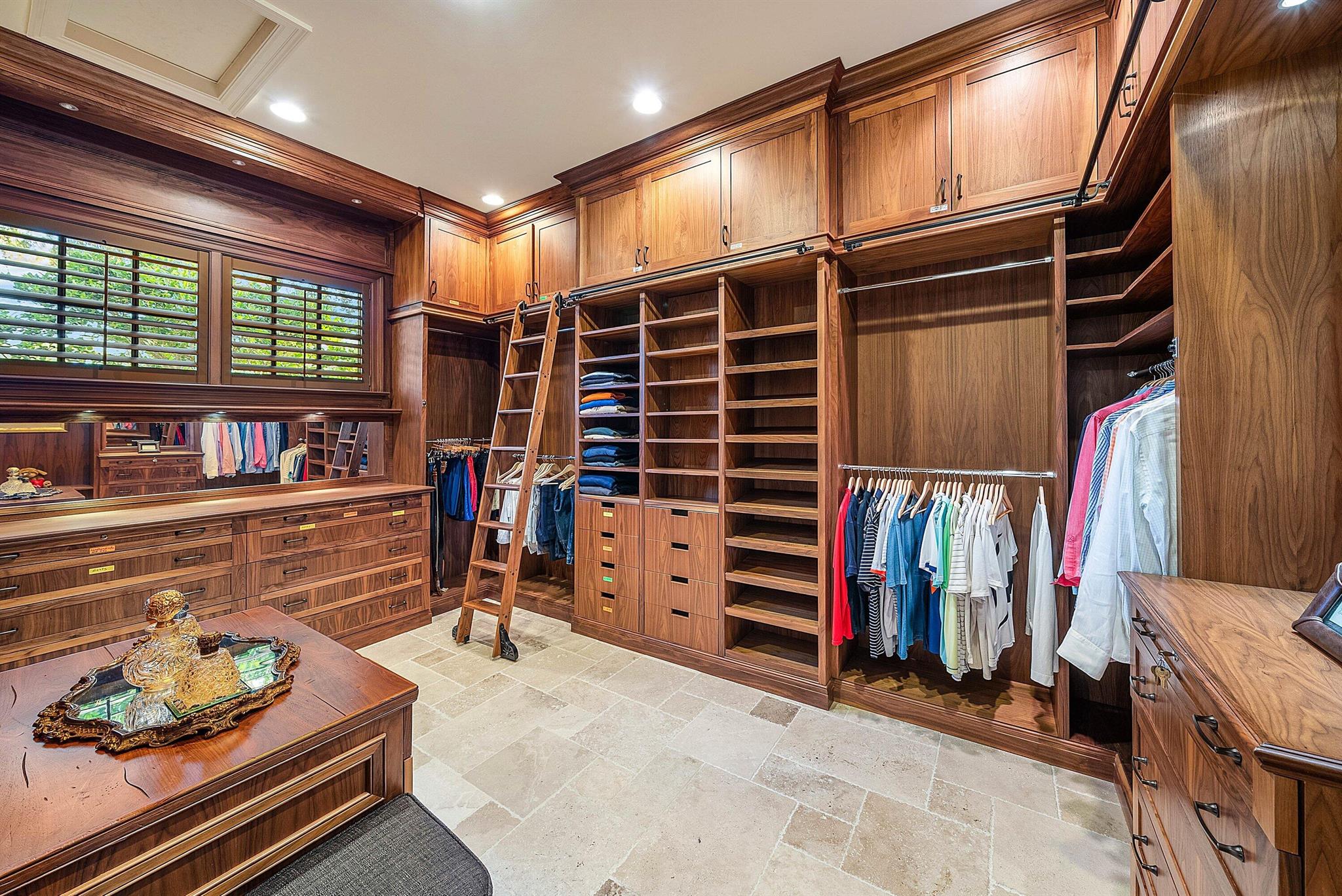 13381 Oakmeade