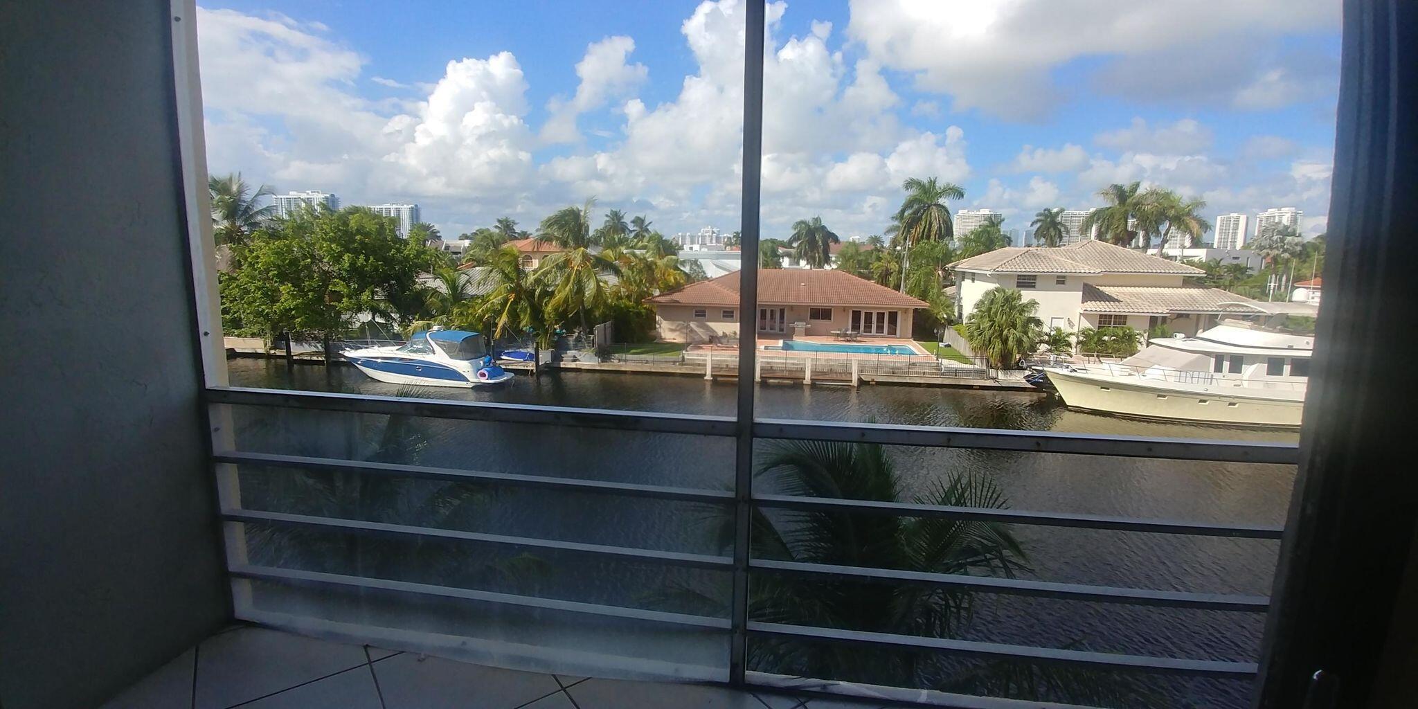 2935 NE 163rd Street 3m