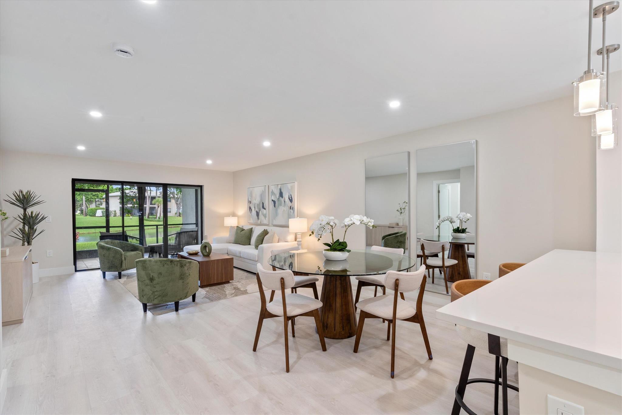 48 Stratford Lane W C