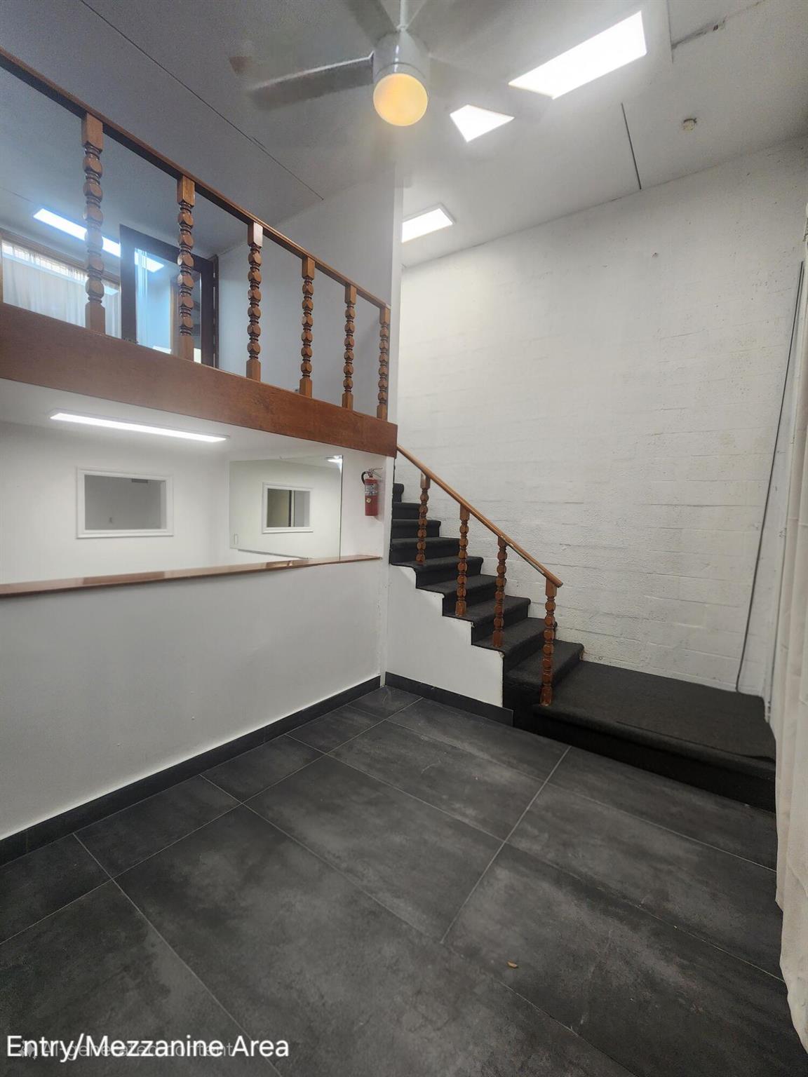 2180 NW 18th Avenue A6