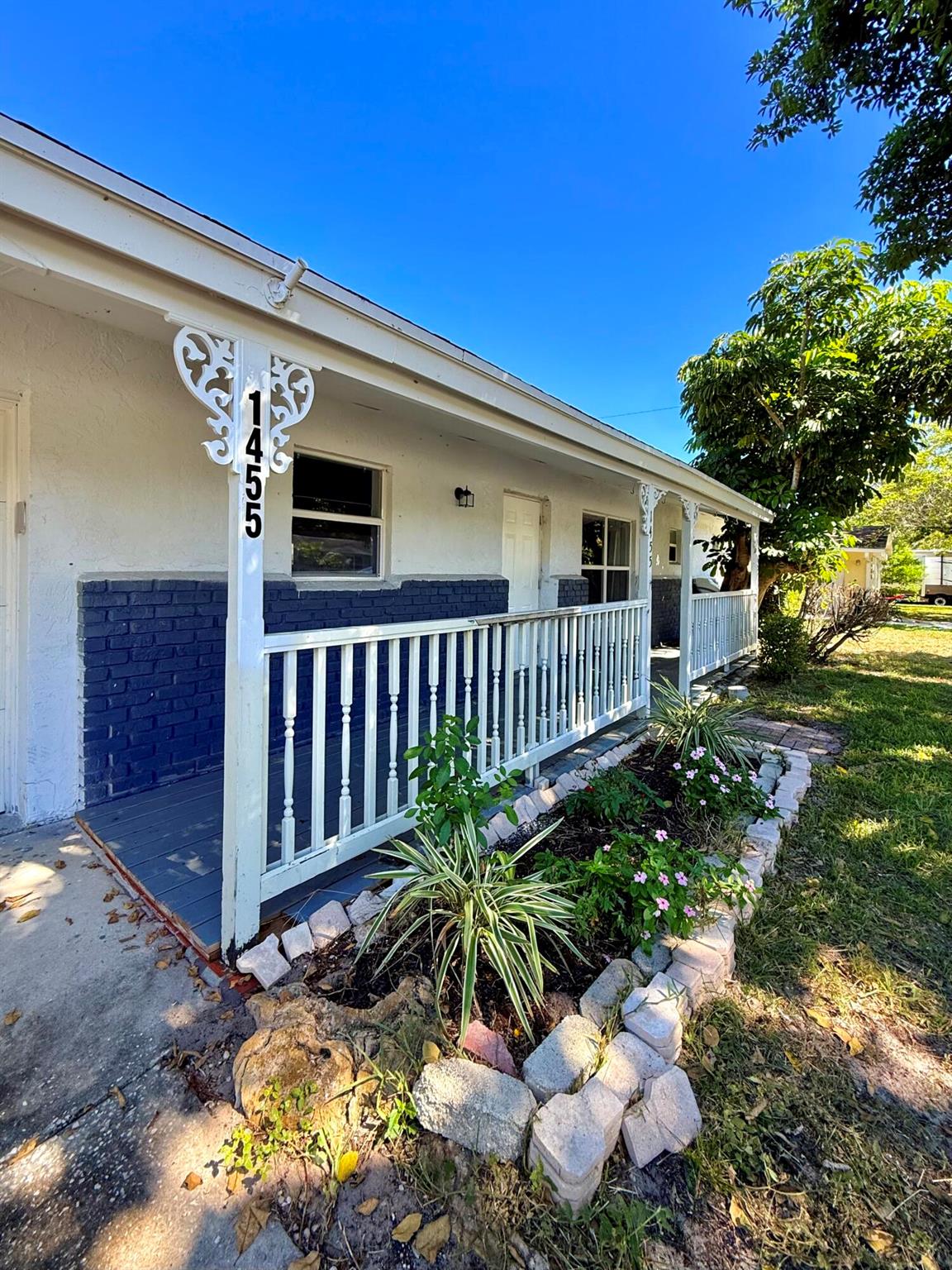 1455 NE Silver Maple Way