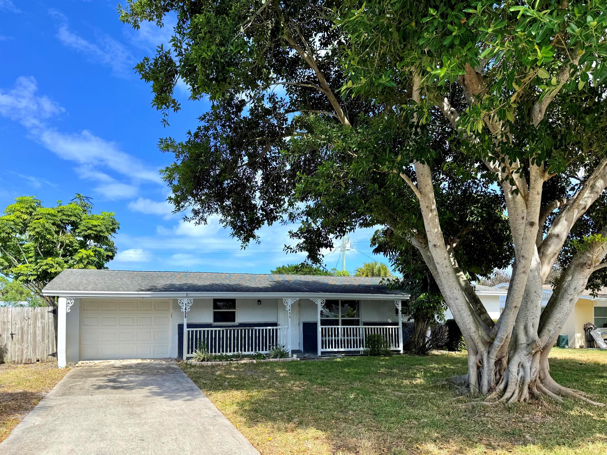 1455 NE Silver Maple Way