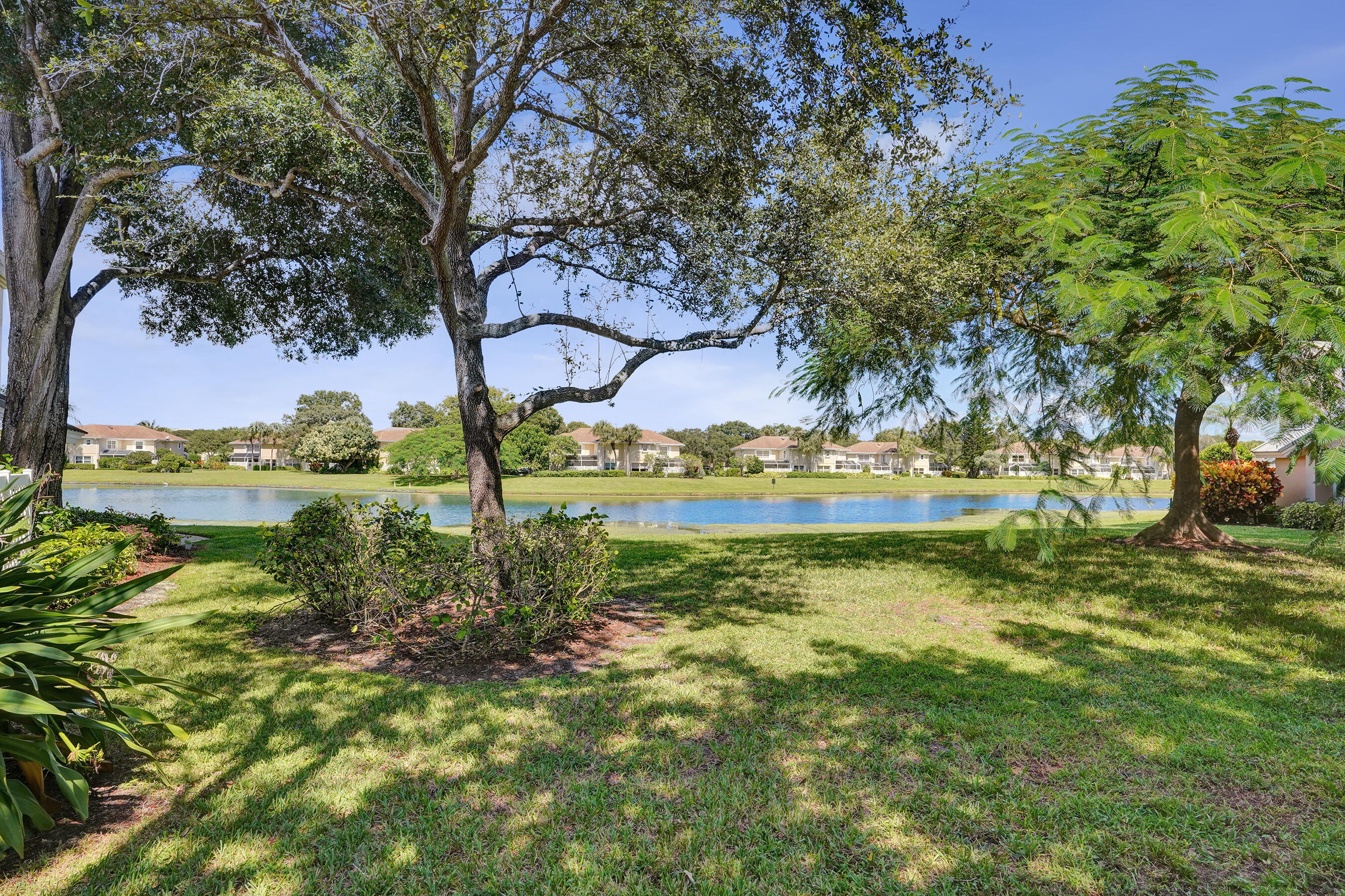 2401 Amherst Court