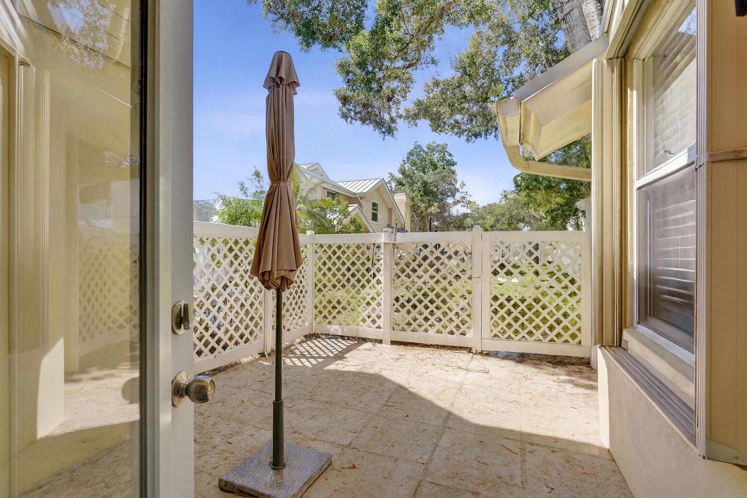 2401 Amherst Court