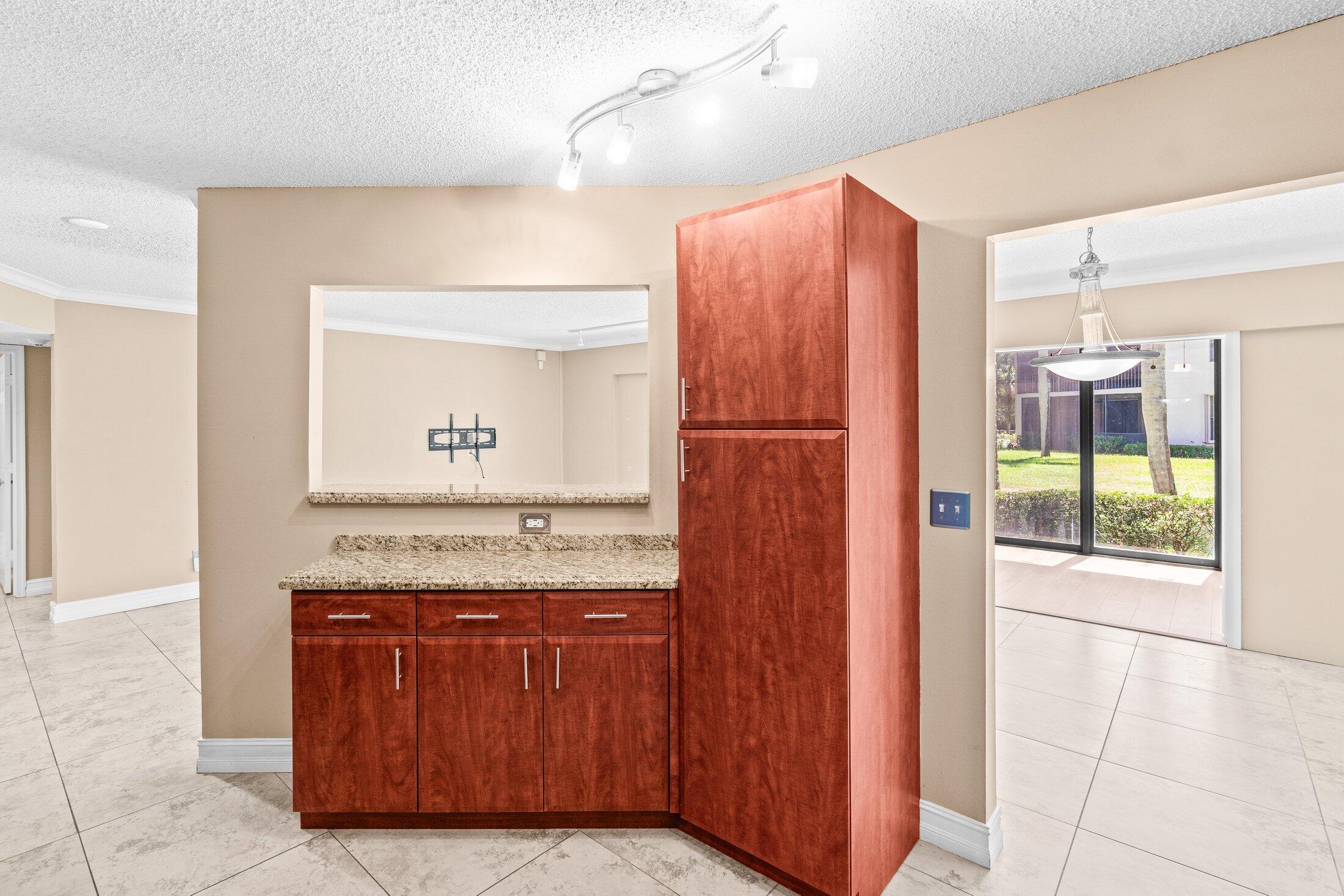 5750 Coach House Circle C