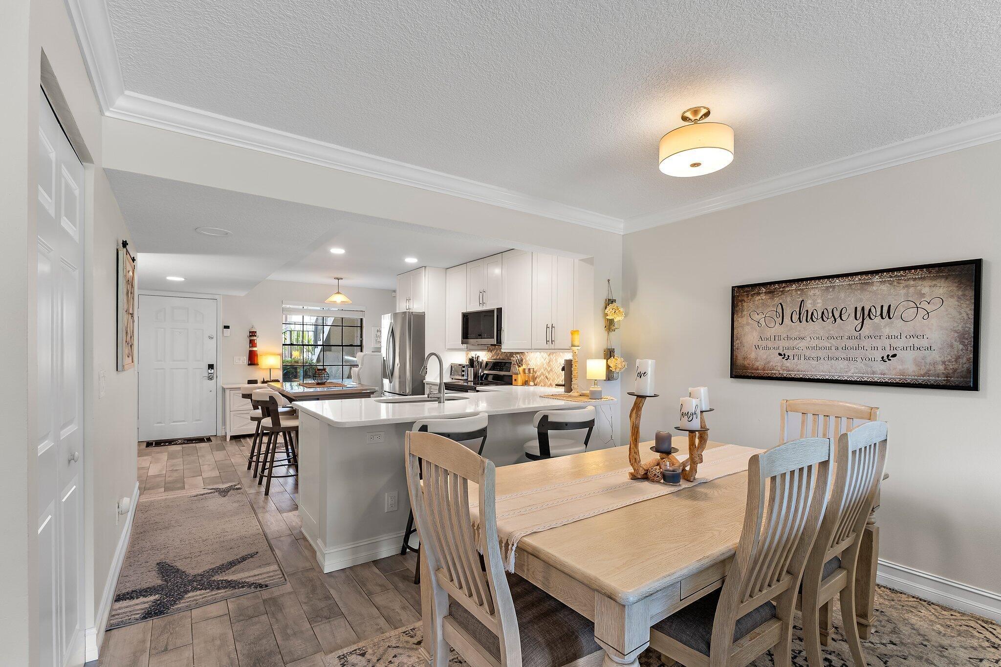 1201 Pinecrest Circle B