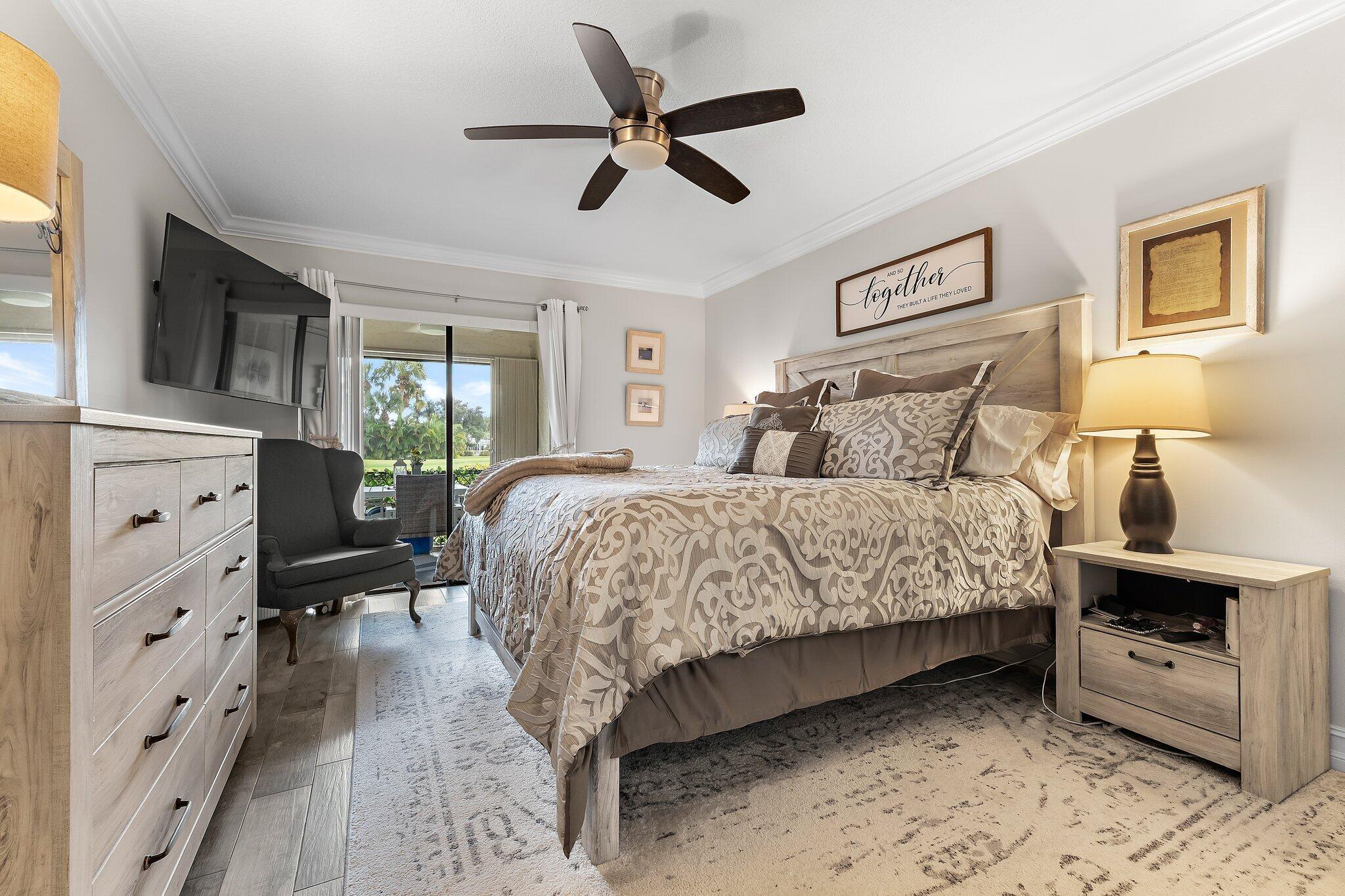 1201 Pinecrest Circle B