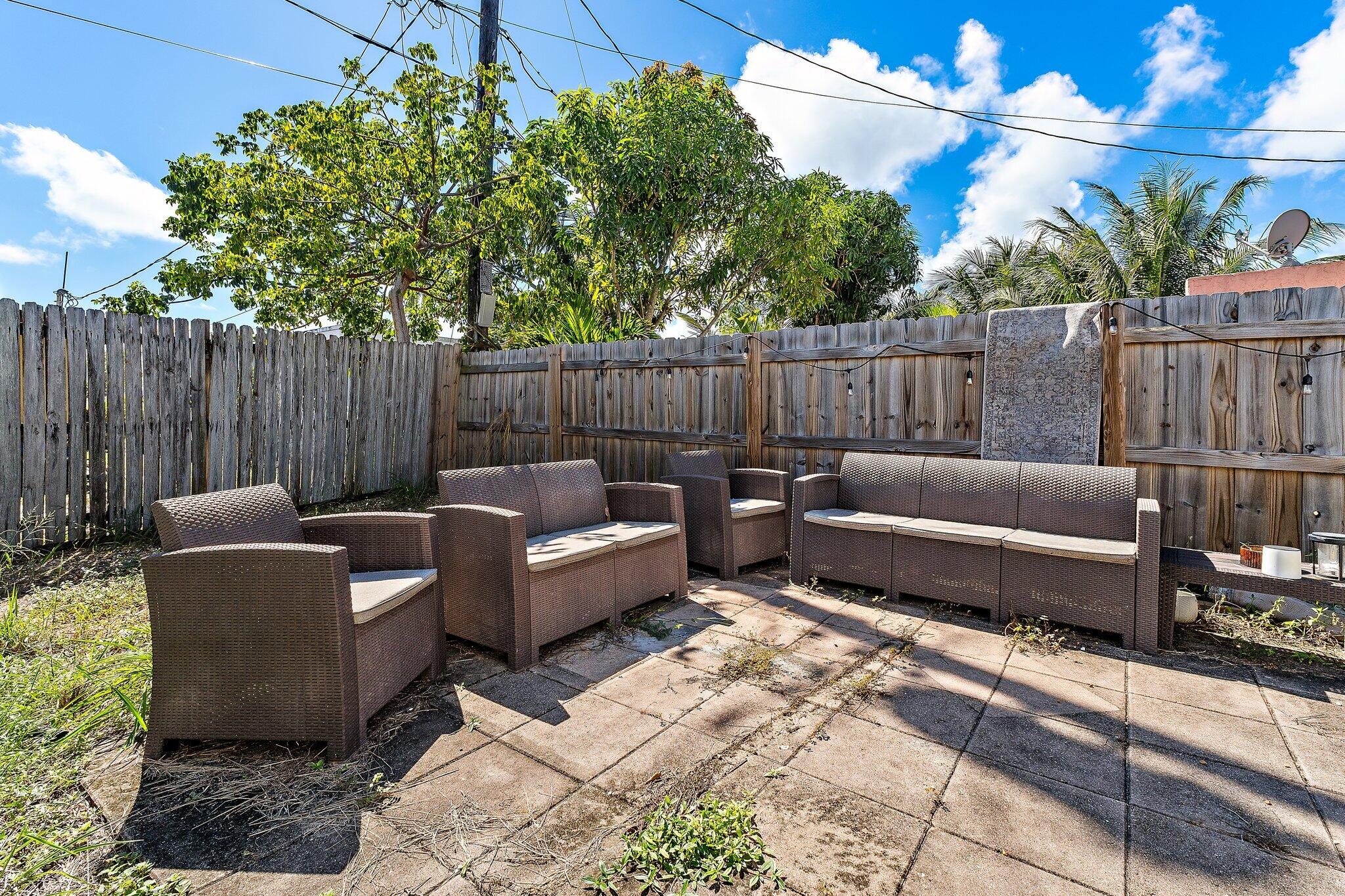 120 NW 4th Avenue