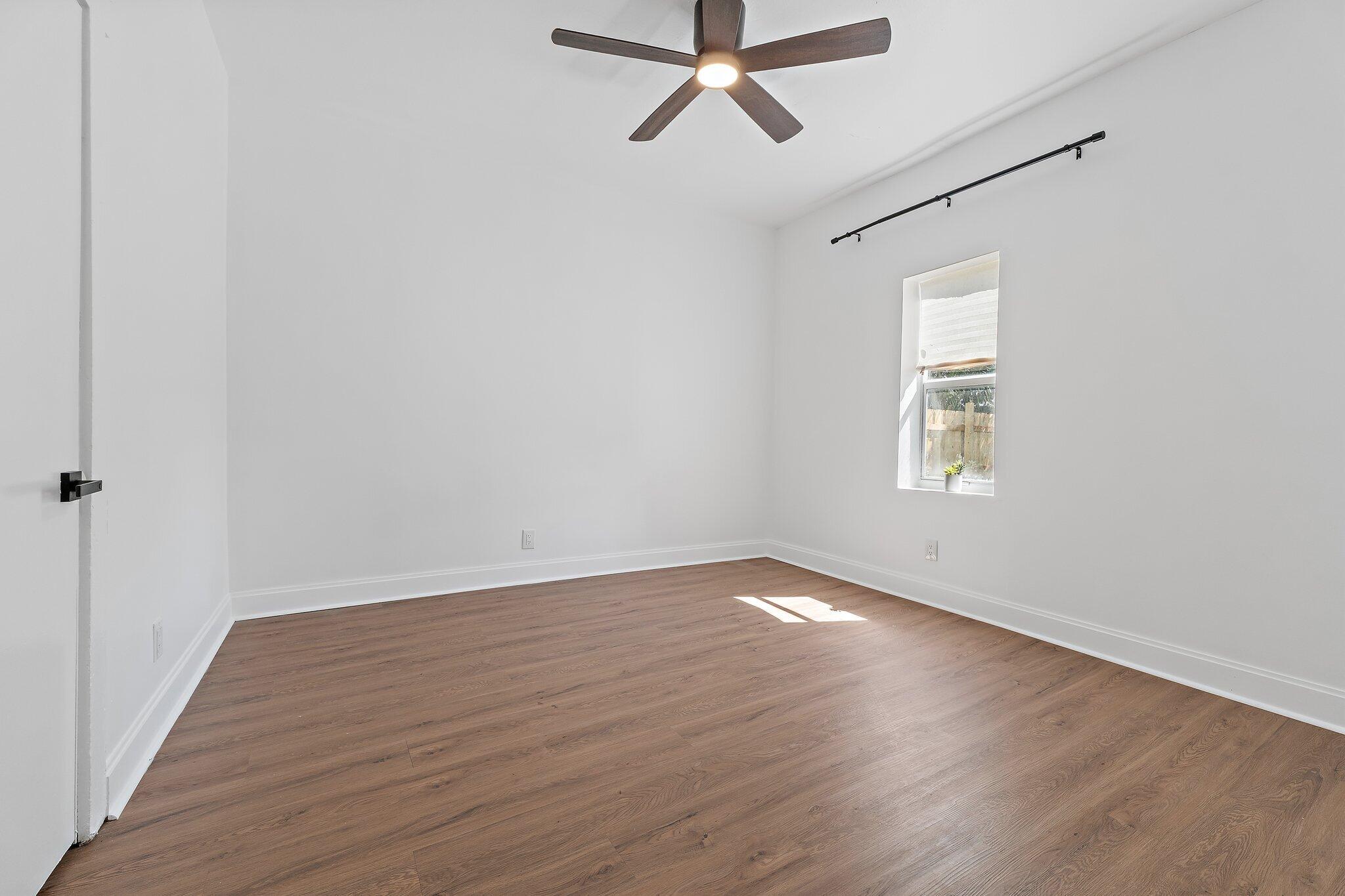 120 NW 4th Avenue