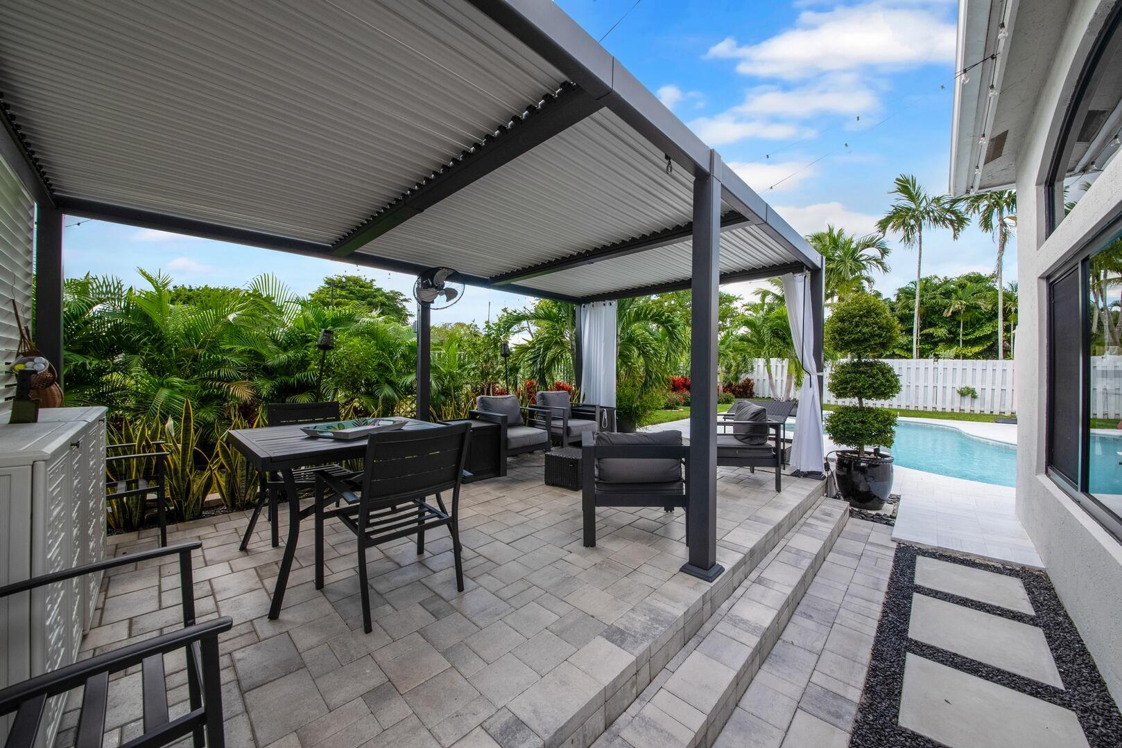 6374 Old Medinah Circle