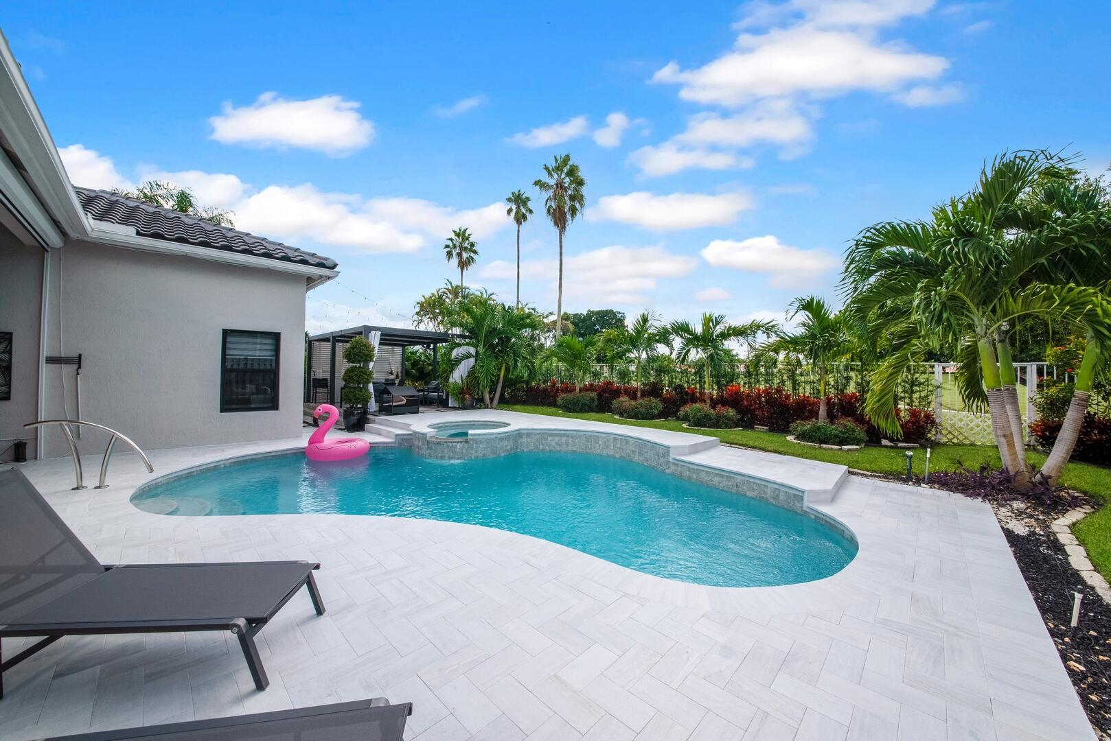 6374 Old Medinah Circle