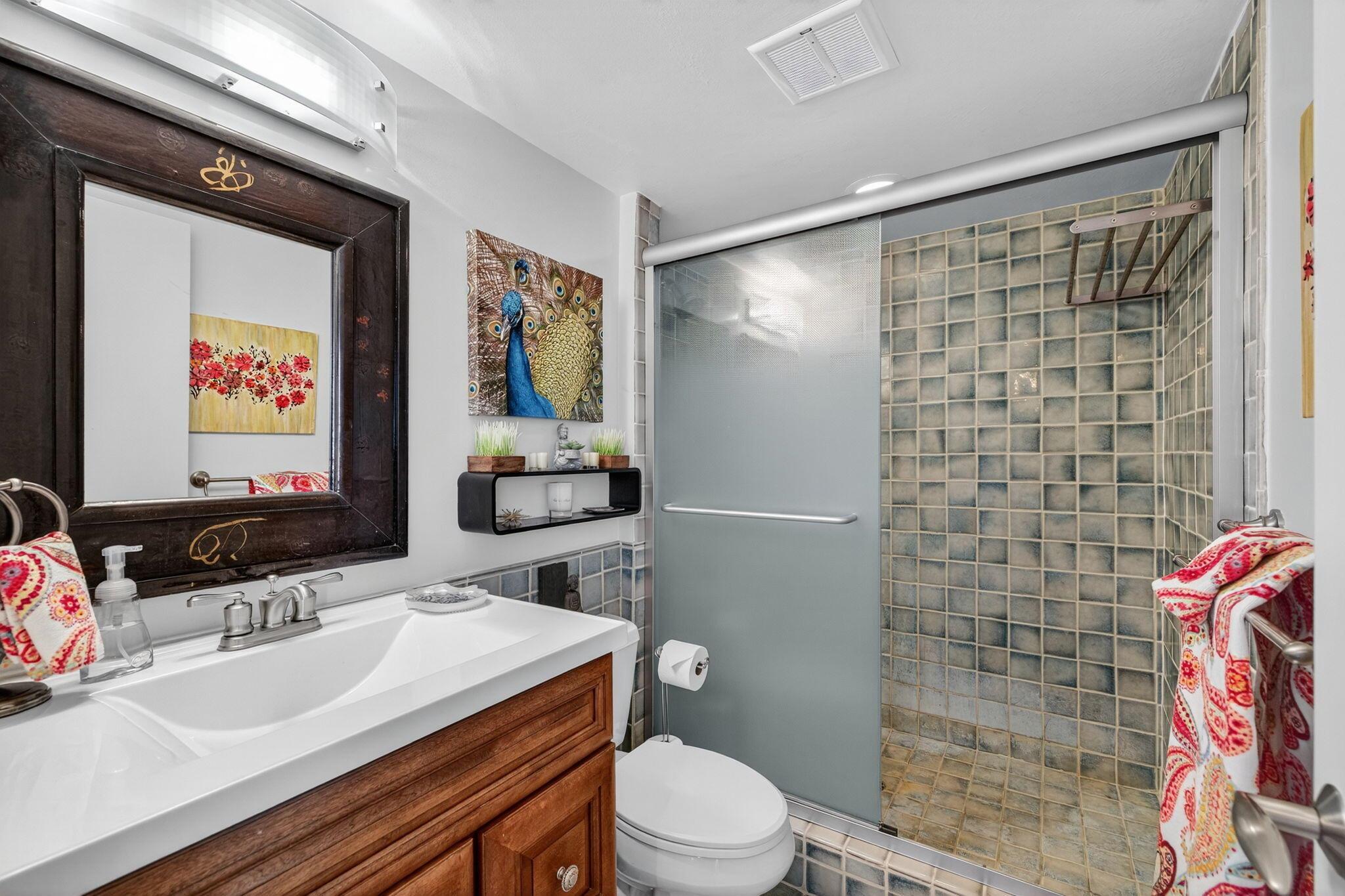 777 Bayshore Drive 1003