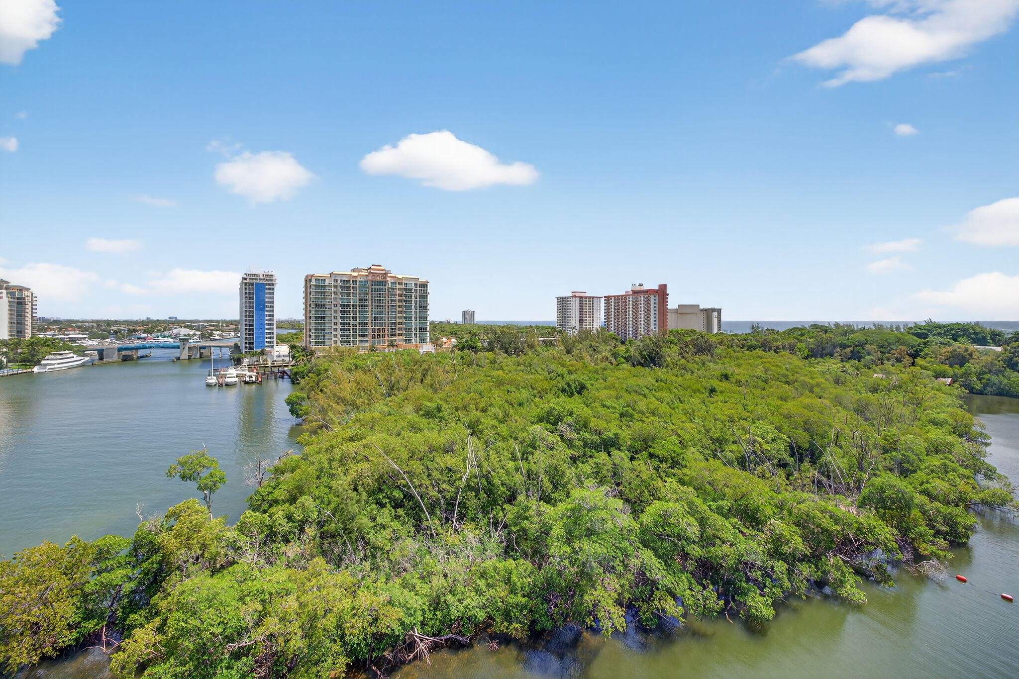 777 Bayshore Drive 1003