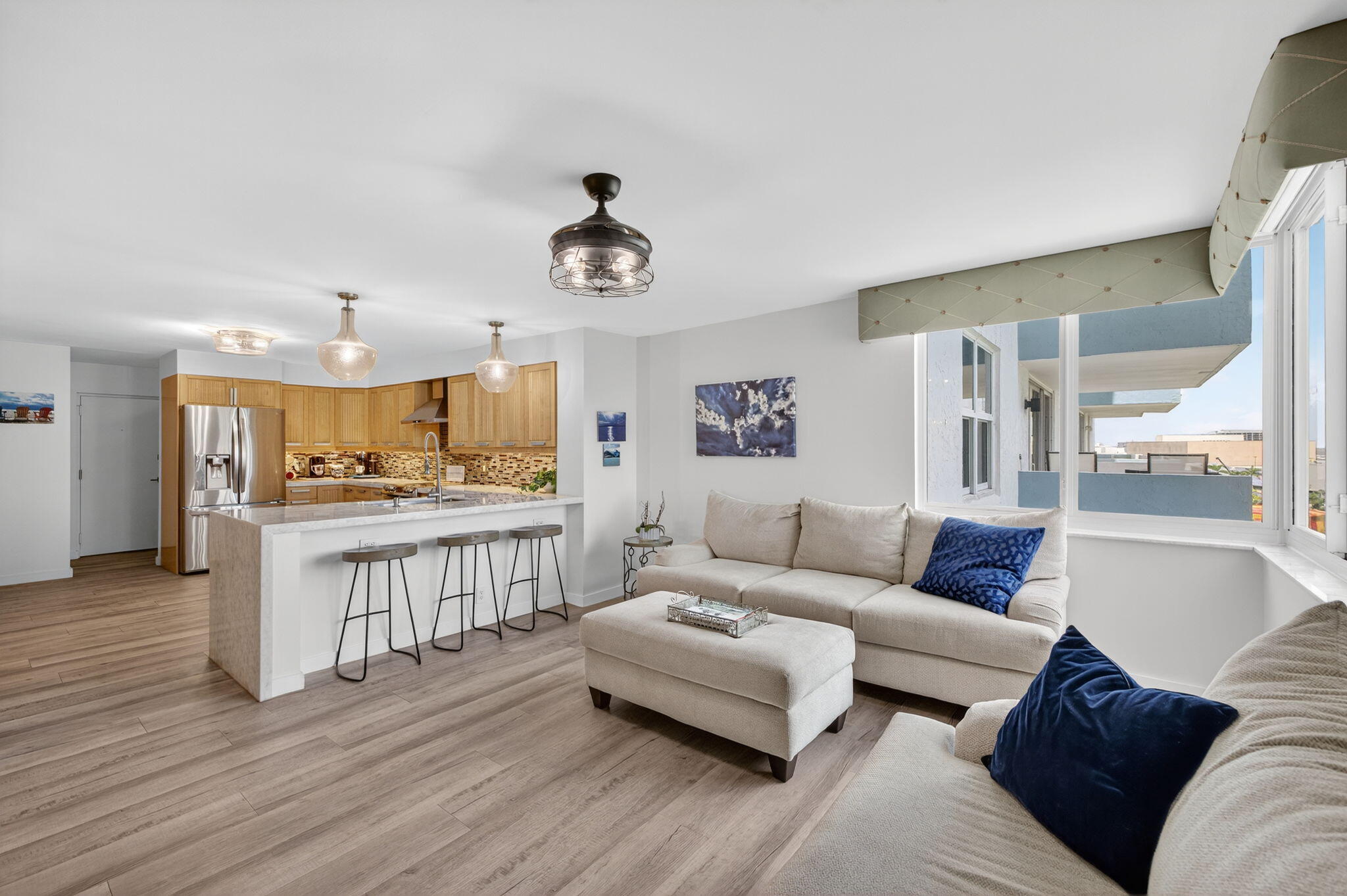 777 Bayshore Drive 1003