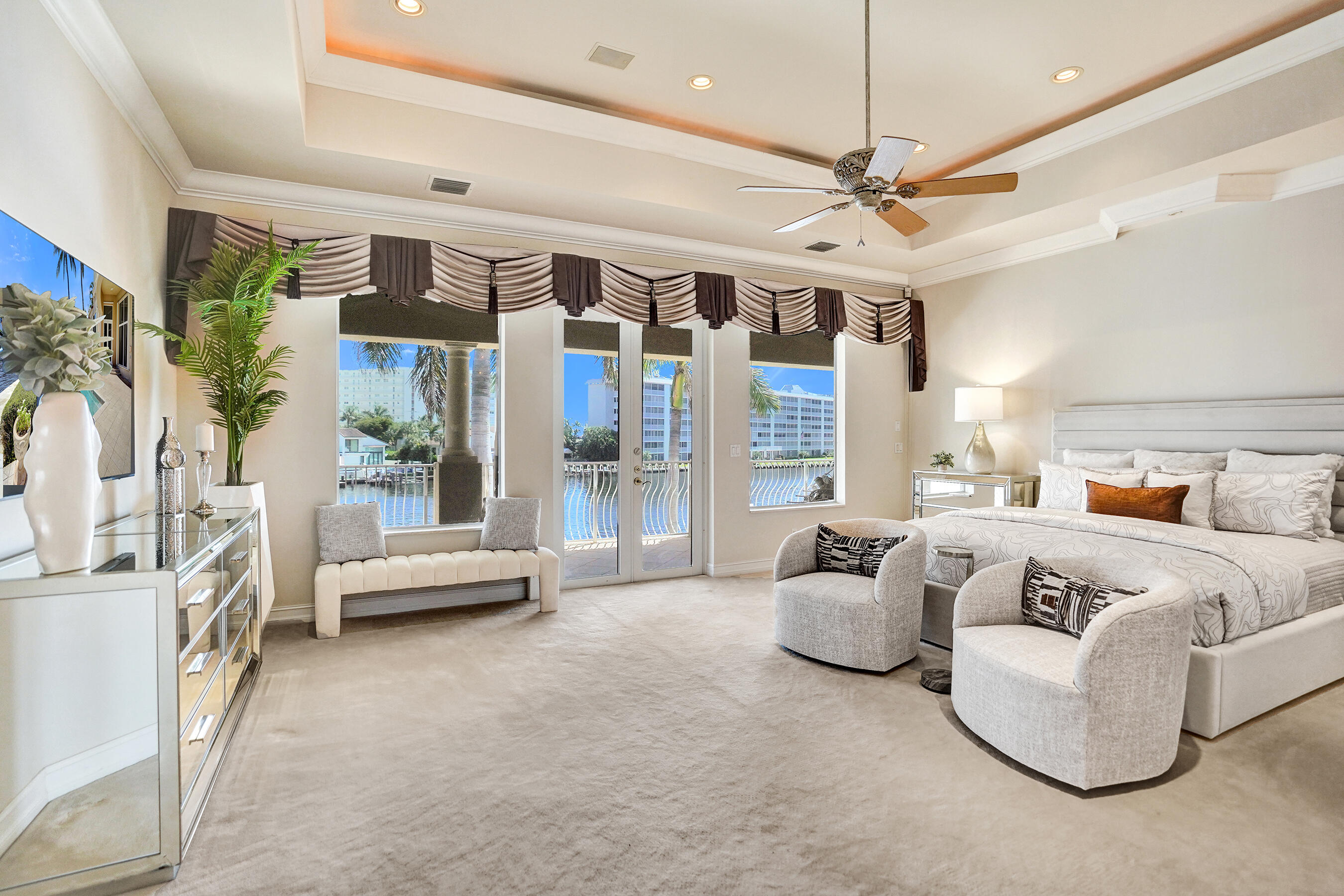 612 Admirals Way