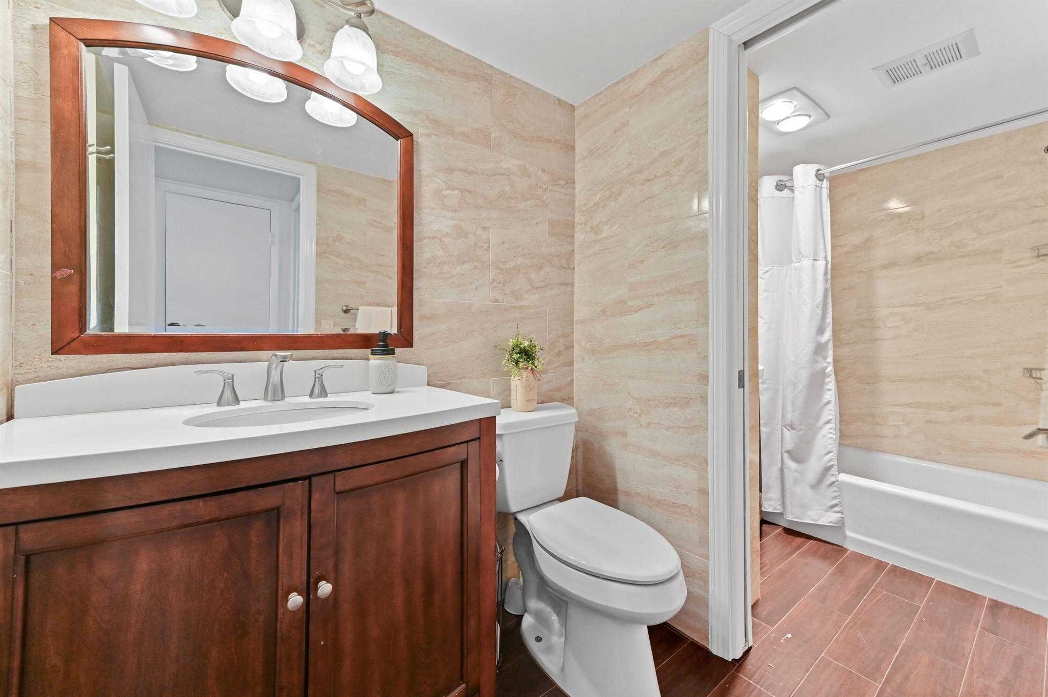 555 NW 4th Avenue 5070