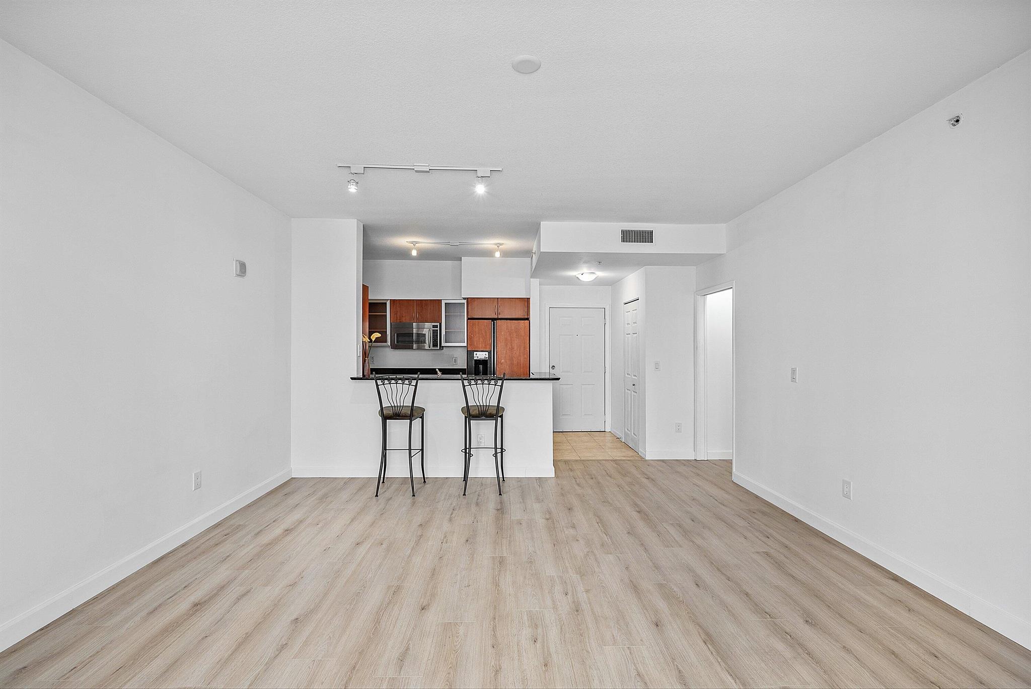 233 S Federal Highway 404