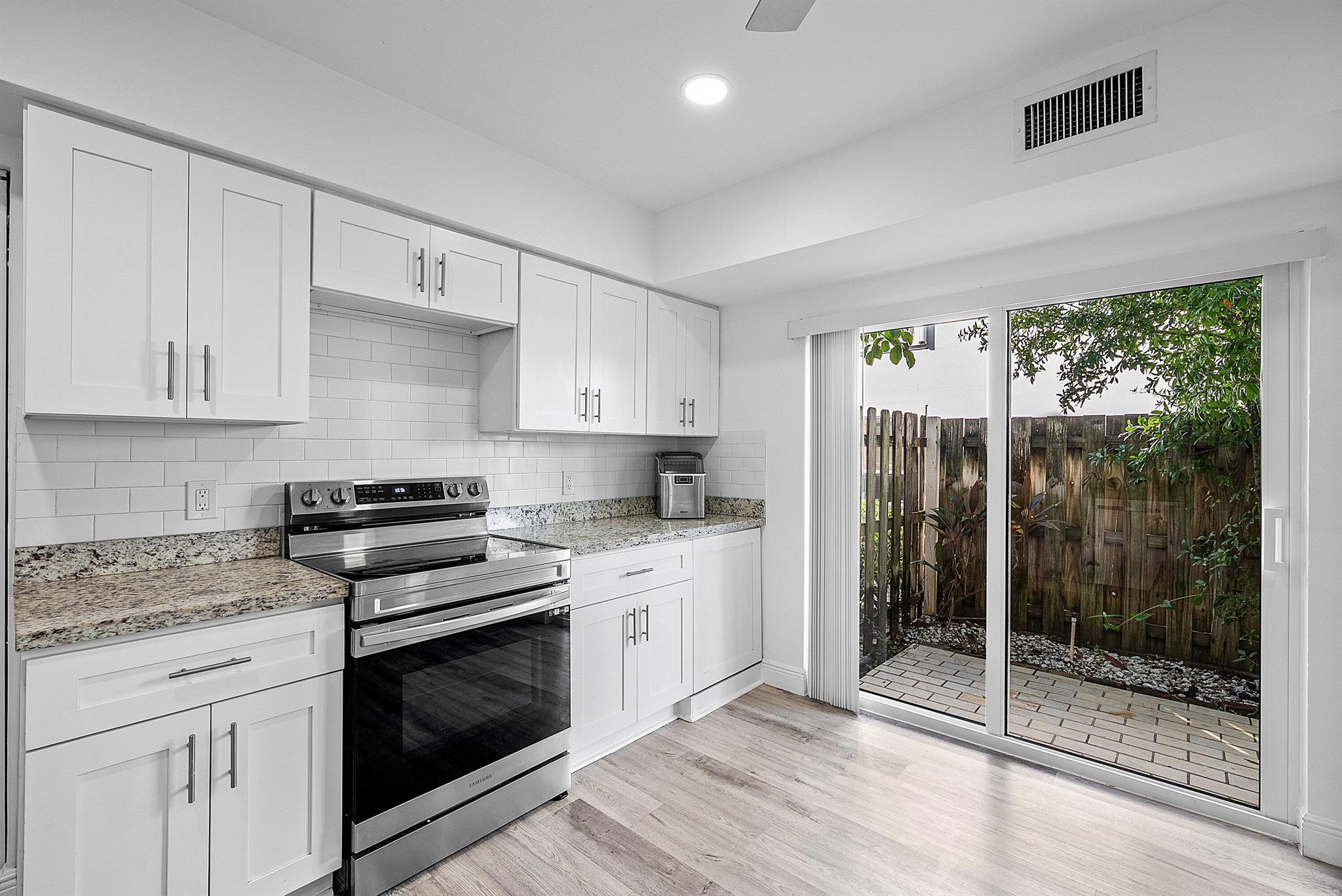 6165 Old Court Road 123