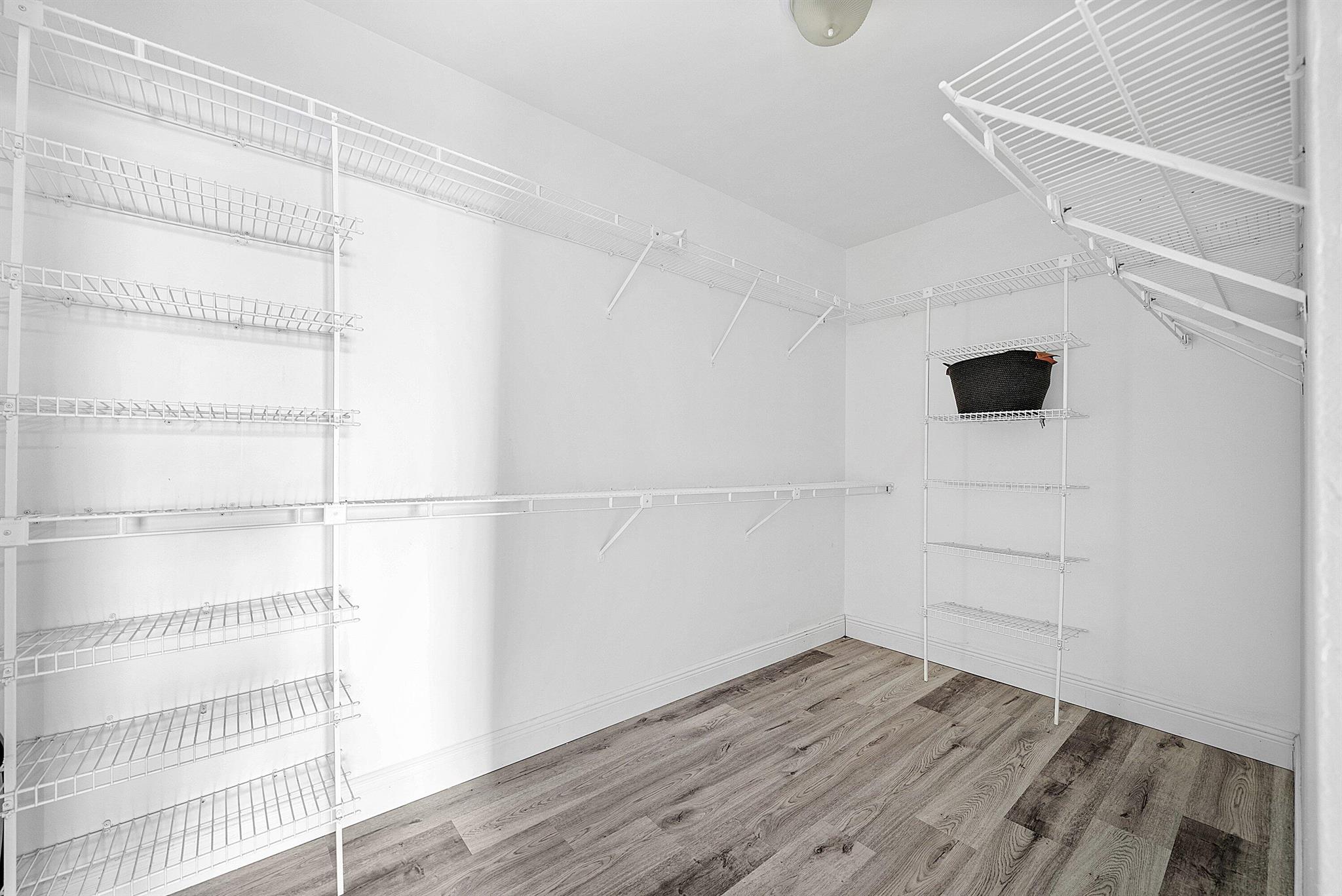 6165 Old Court Road 123