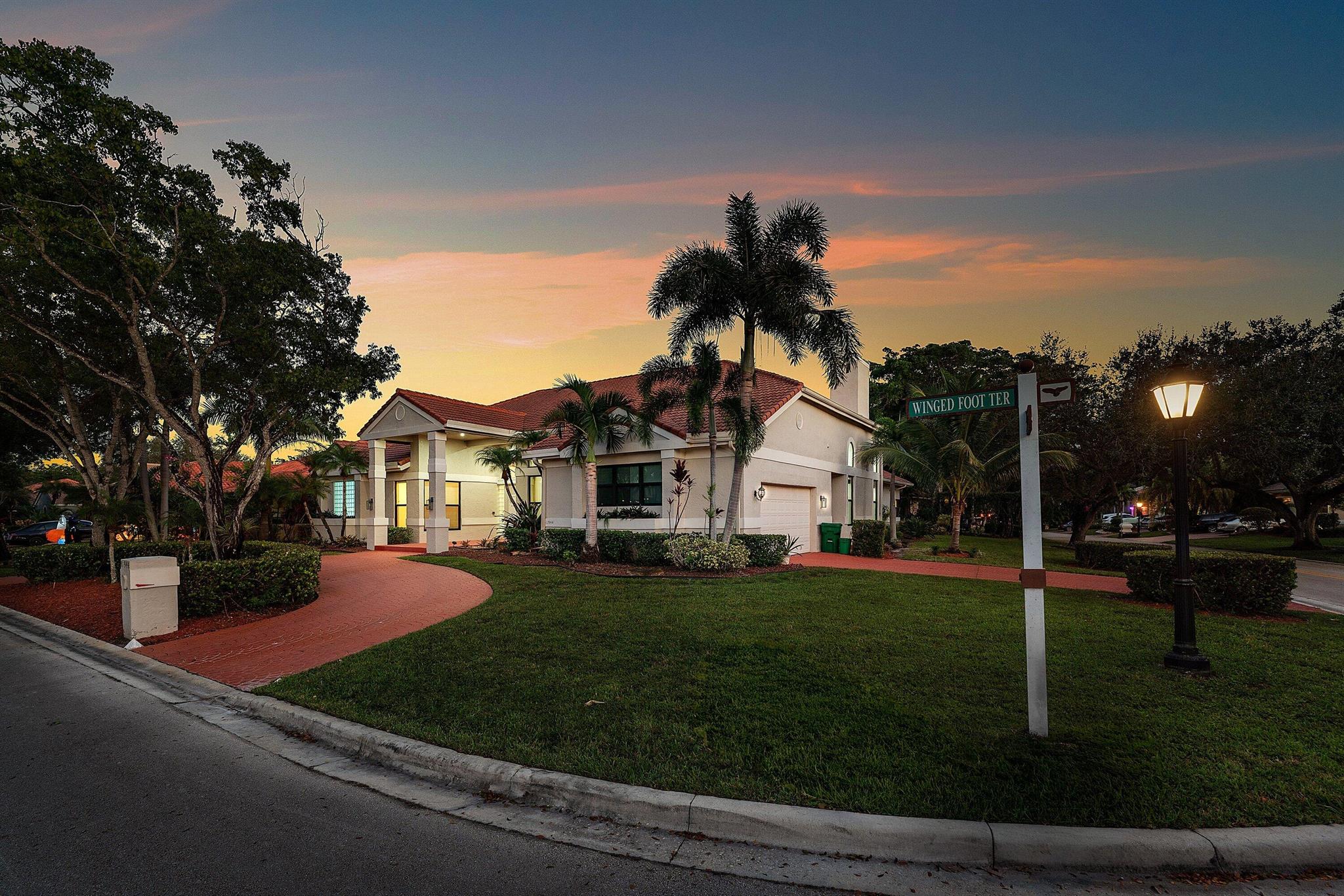 11944 Winged Foot Terrace