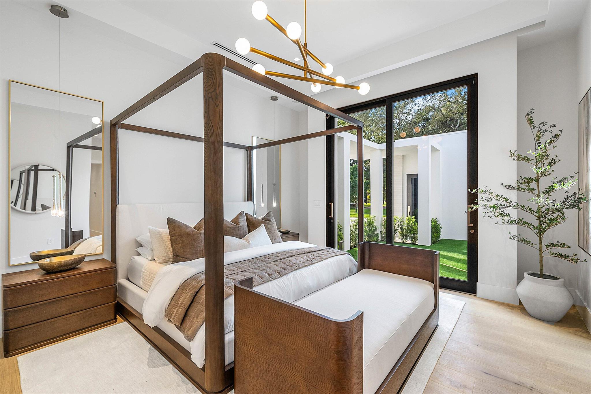 16484 Bridlewood Circle